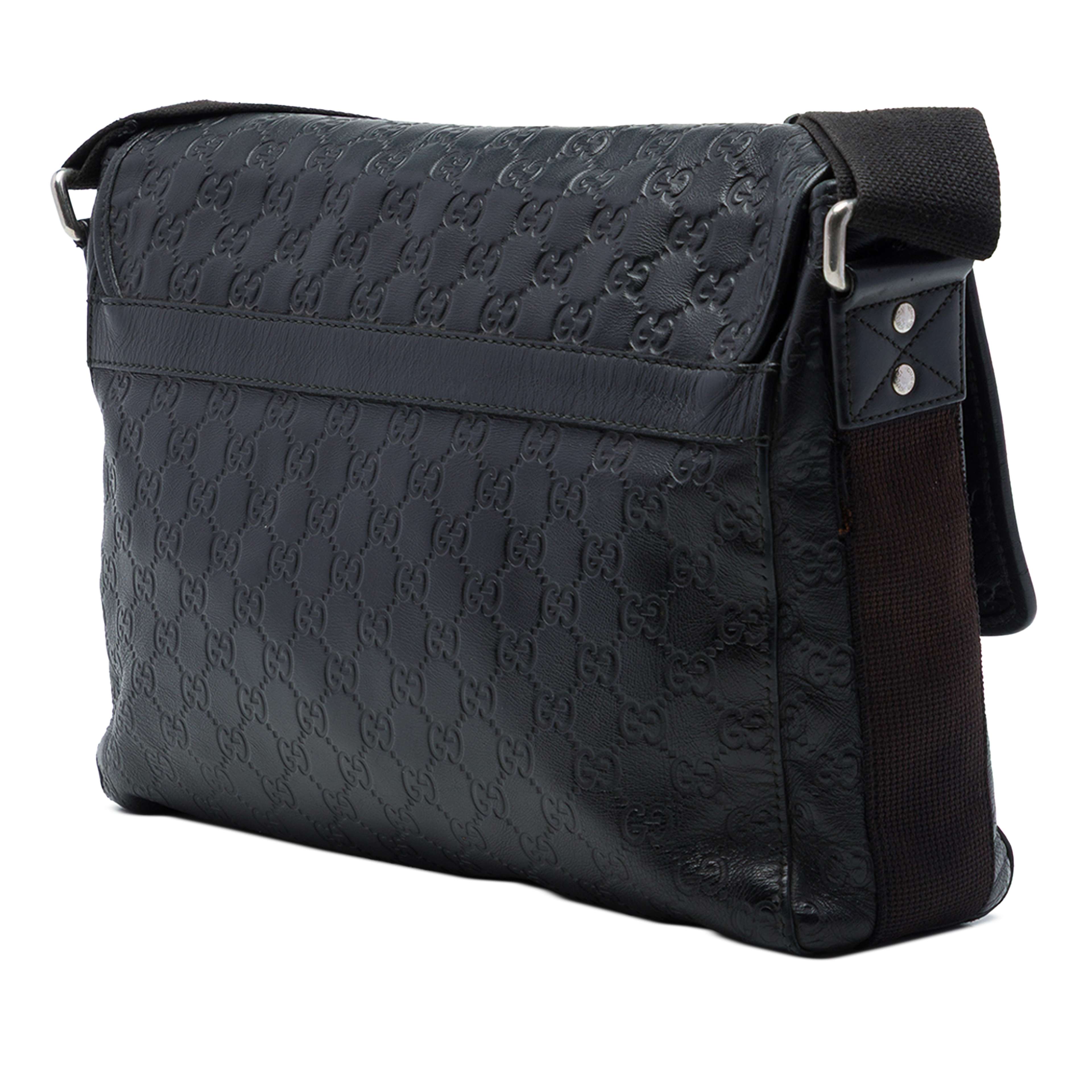 Gucci Guccissima Web Crossbody, från Luxclusif, i färgen svart. Klicka för att öppna bilden i stort format