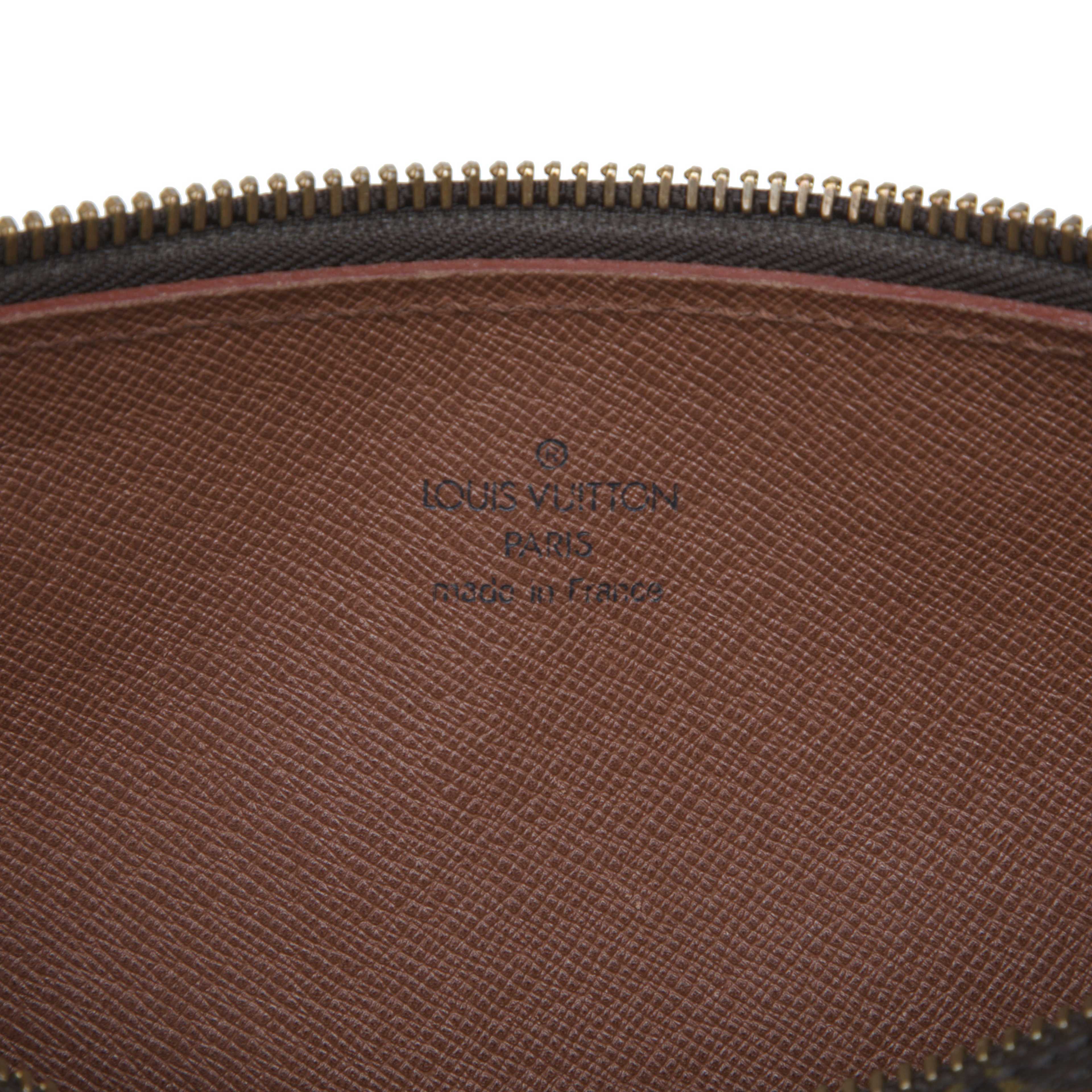Louis Vuitton Monogram Papillon 26, från Luxclusif, i färgen brun. Klicka för att öppna bilden i stort format