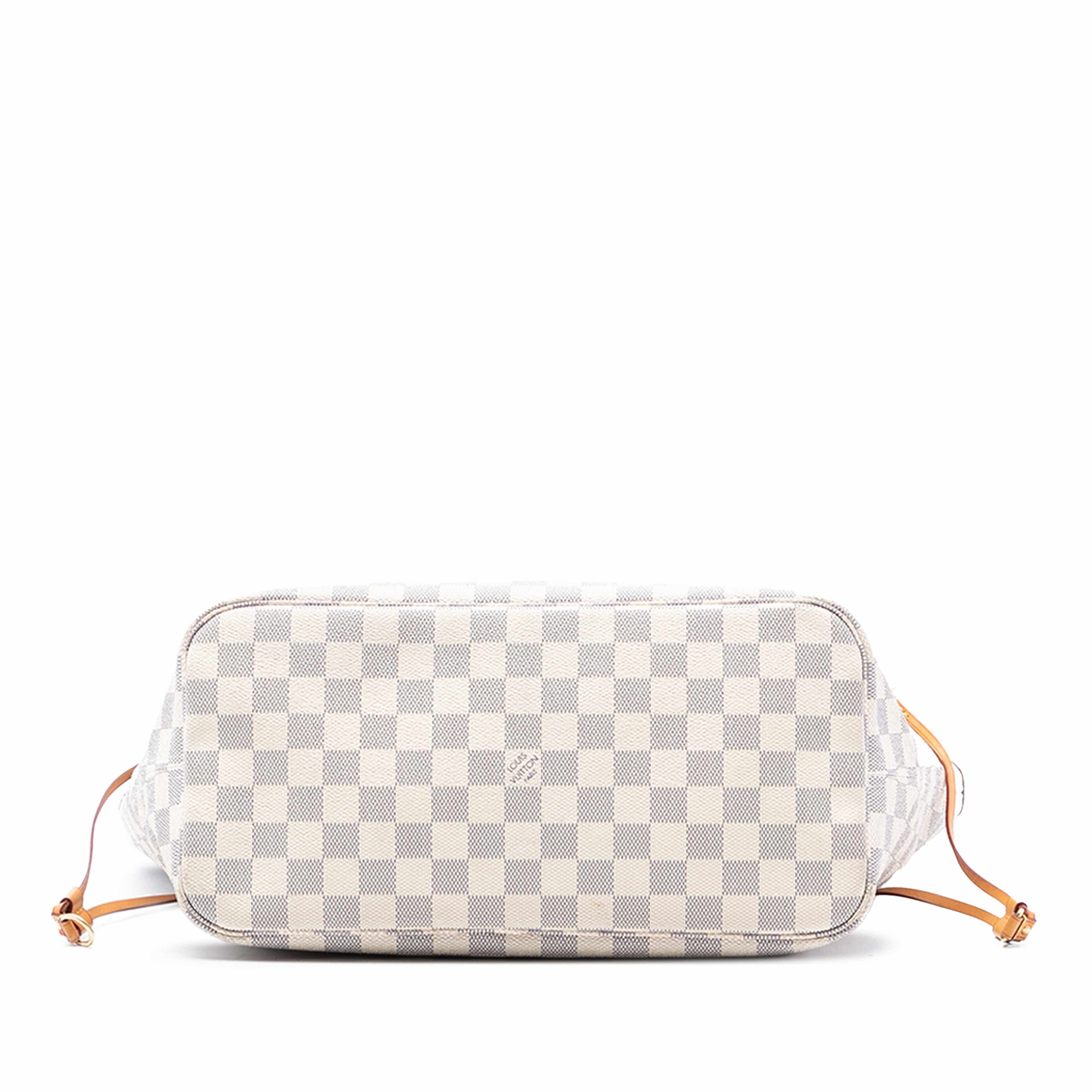 Louis Vuitton Damier Azur Neverfull Mm, från Luxclusif, i färgen white. Klicka för att öppna bilden i stort format