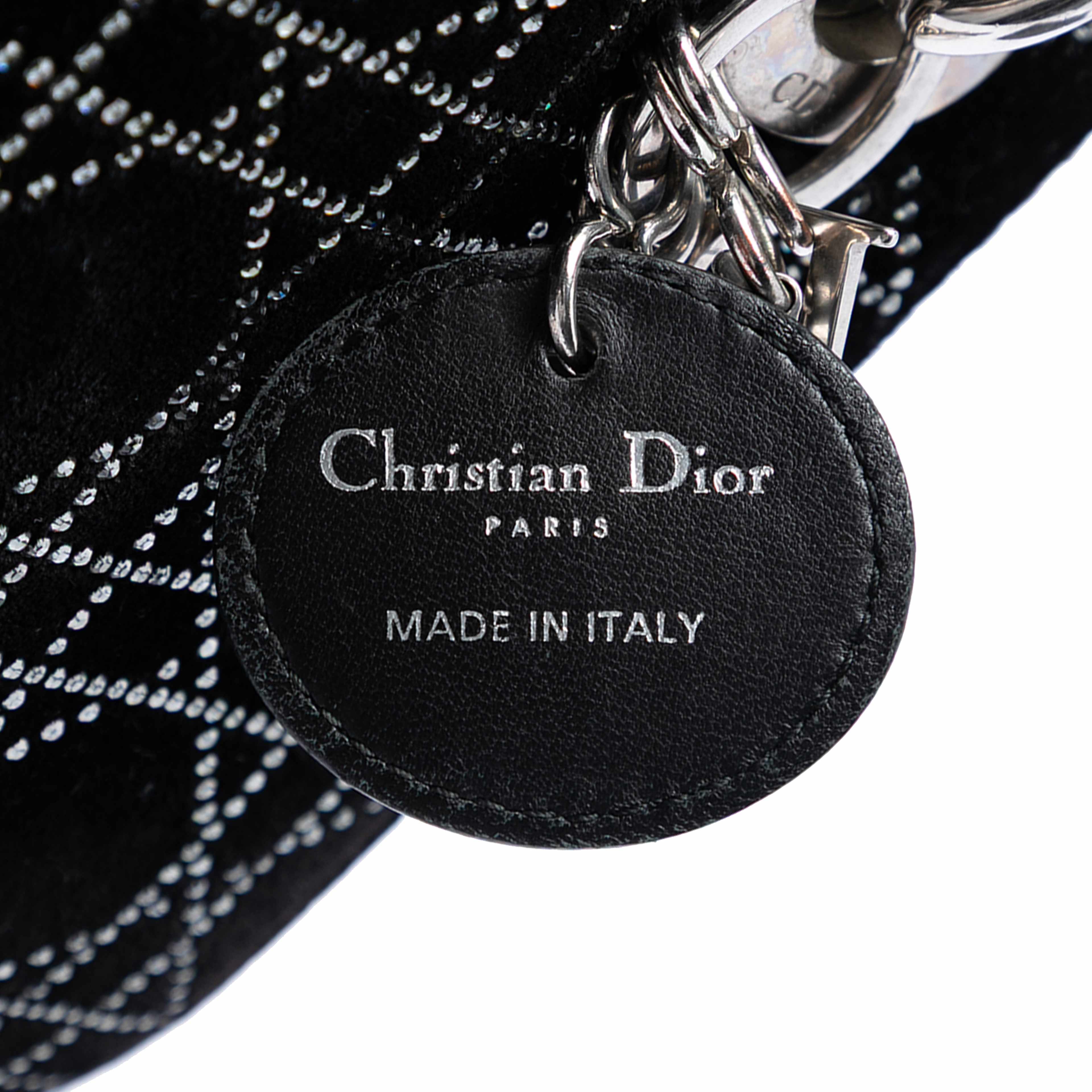 Dior Mini Satin Cannage Crystal Embellished Lady Dior, från Luxclusif, i färgen svart. Klicka för att öppna bilden i stort format