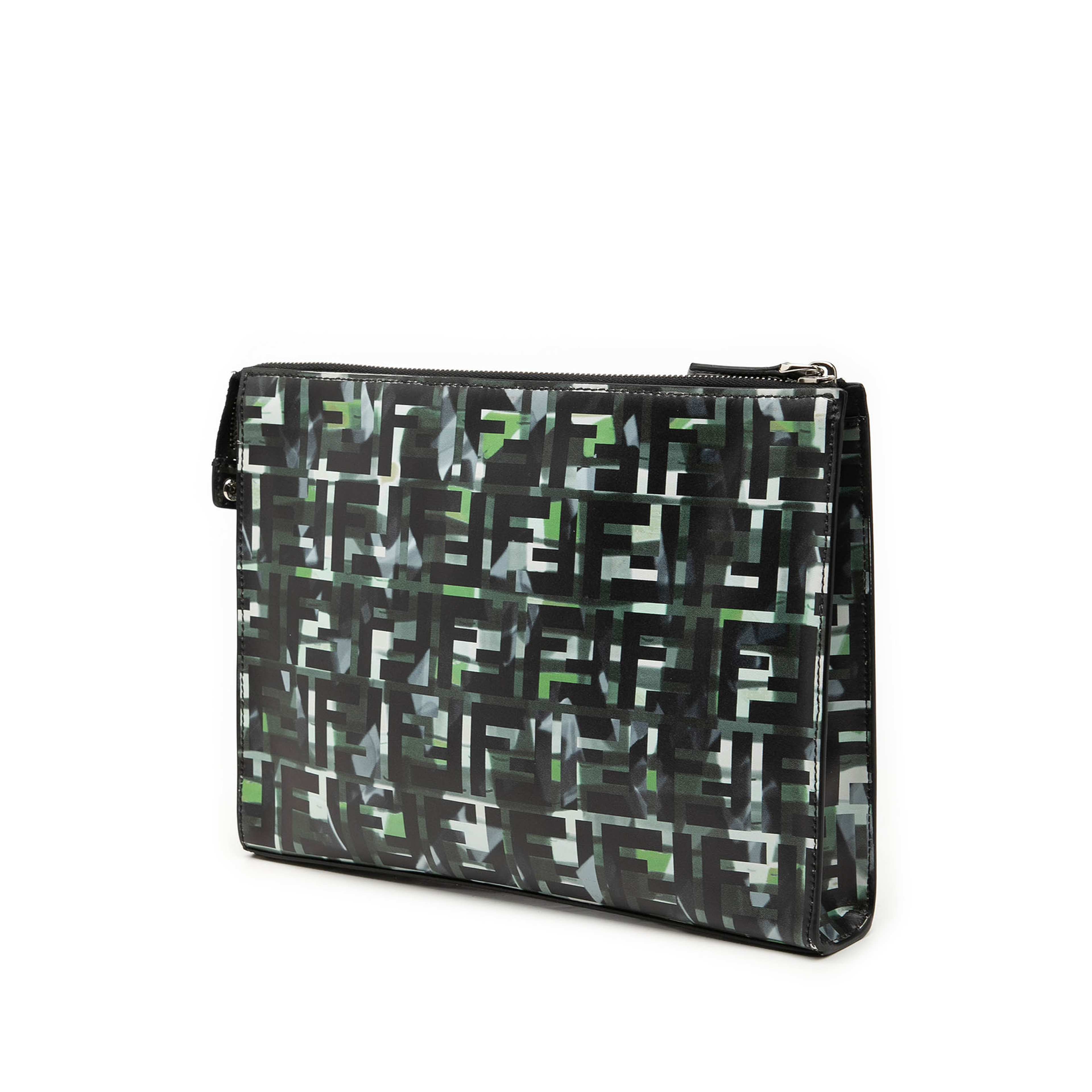 Fendi Ff 1974 Nylon Camouflage Clutch, från Luxclusif, i färgen black. Klicka för att öppna bilden i stort format