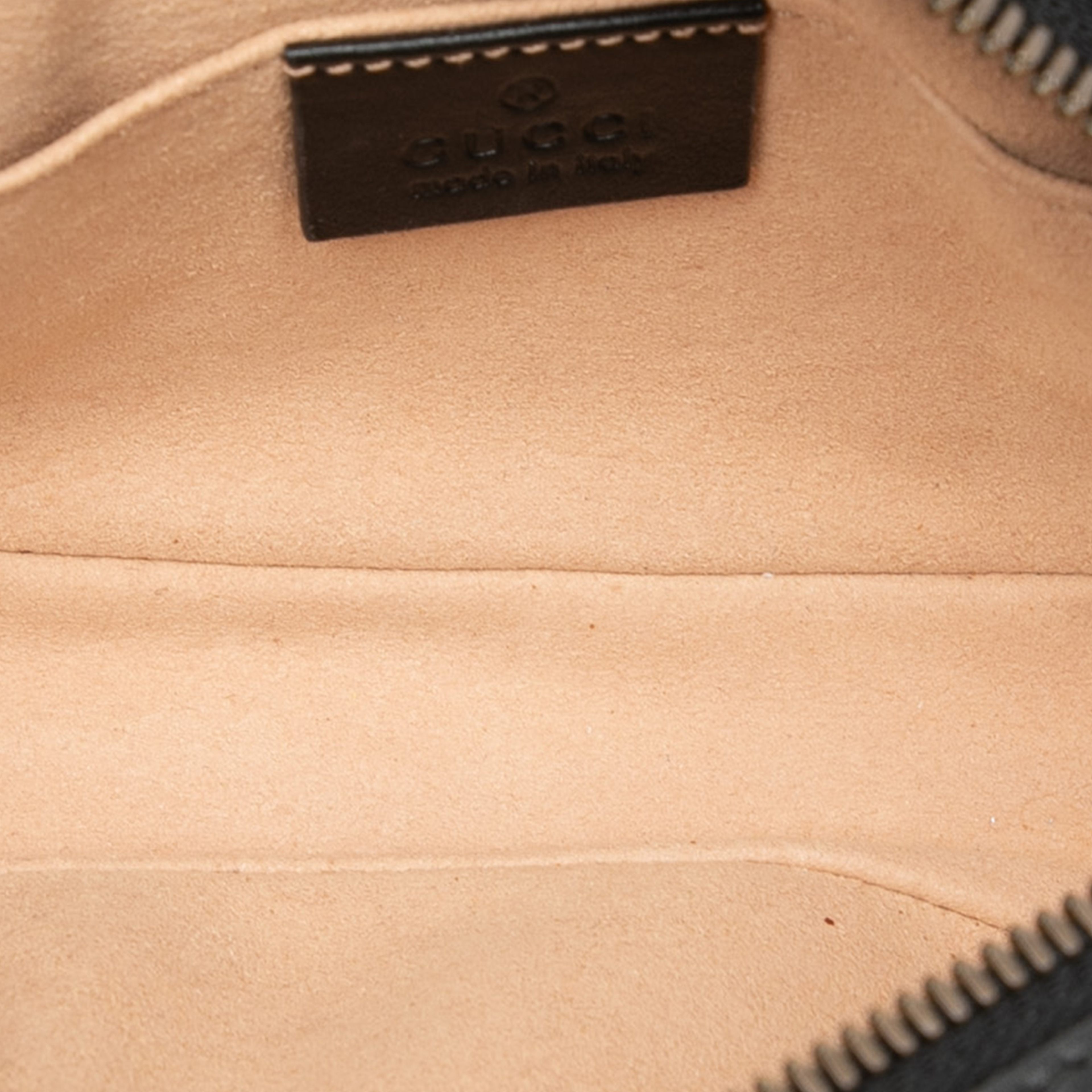 Gucci Gg Marmont Matelasse Leather Belt Bag, från Luxclusif, i färgen black. Klicka för att öppna bilden i stort format
