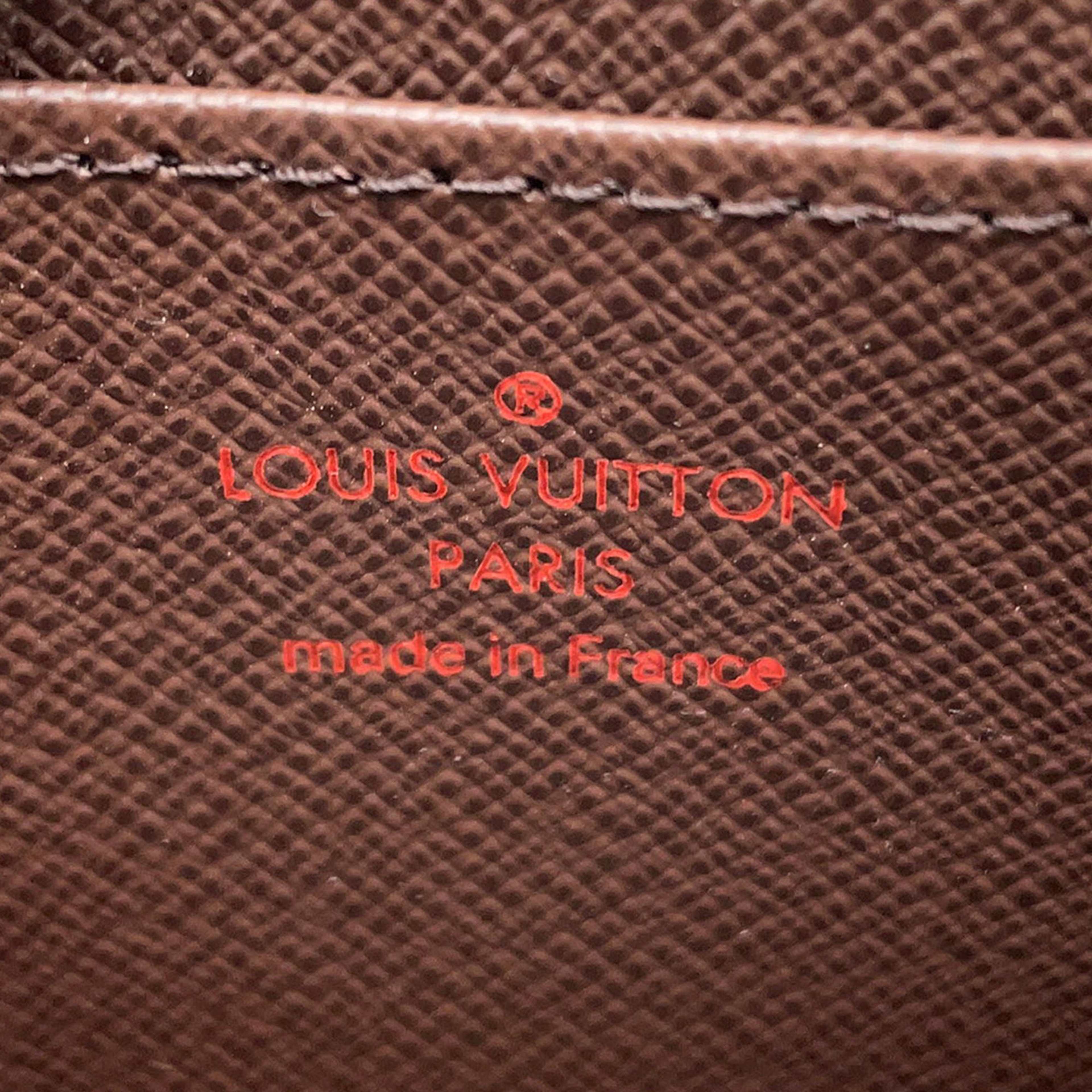 Louis Vuitton Damier Ebene Zippy Coin Pouch, från Luxclusif, i färgen brown. Klicka för att öppna bilden i stort format