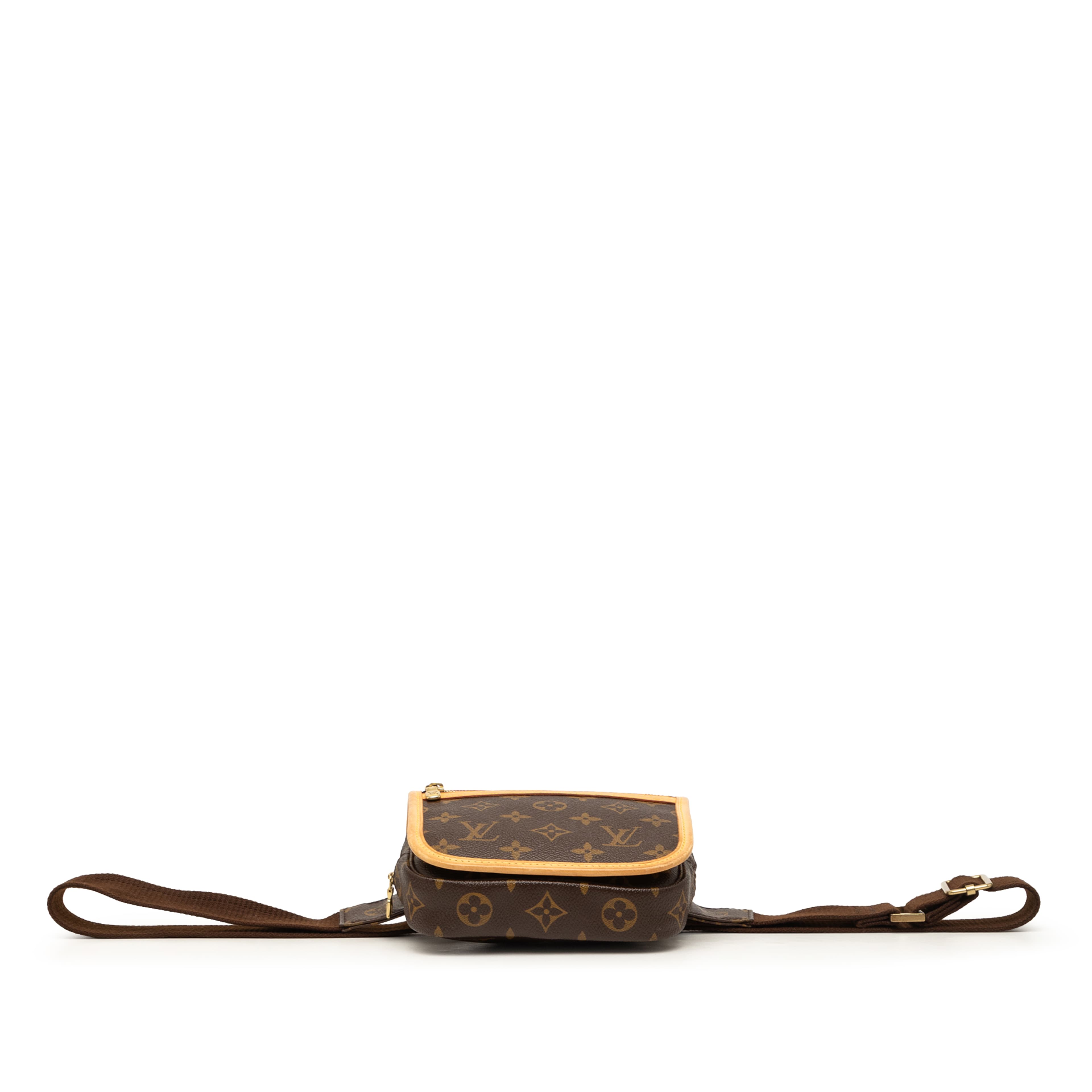 Louis Vuitton Monogram Bosphore Belt Bag, från Luxclusif, i färgen brun. Klicka för att öppna bilden i stort format