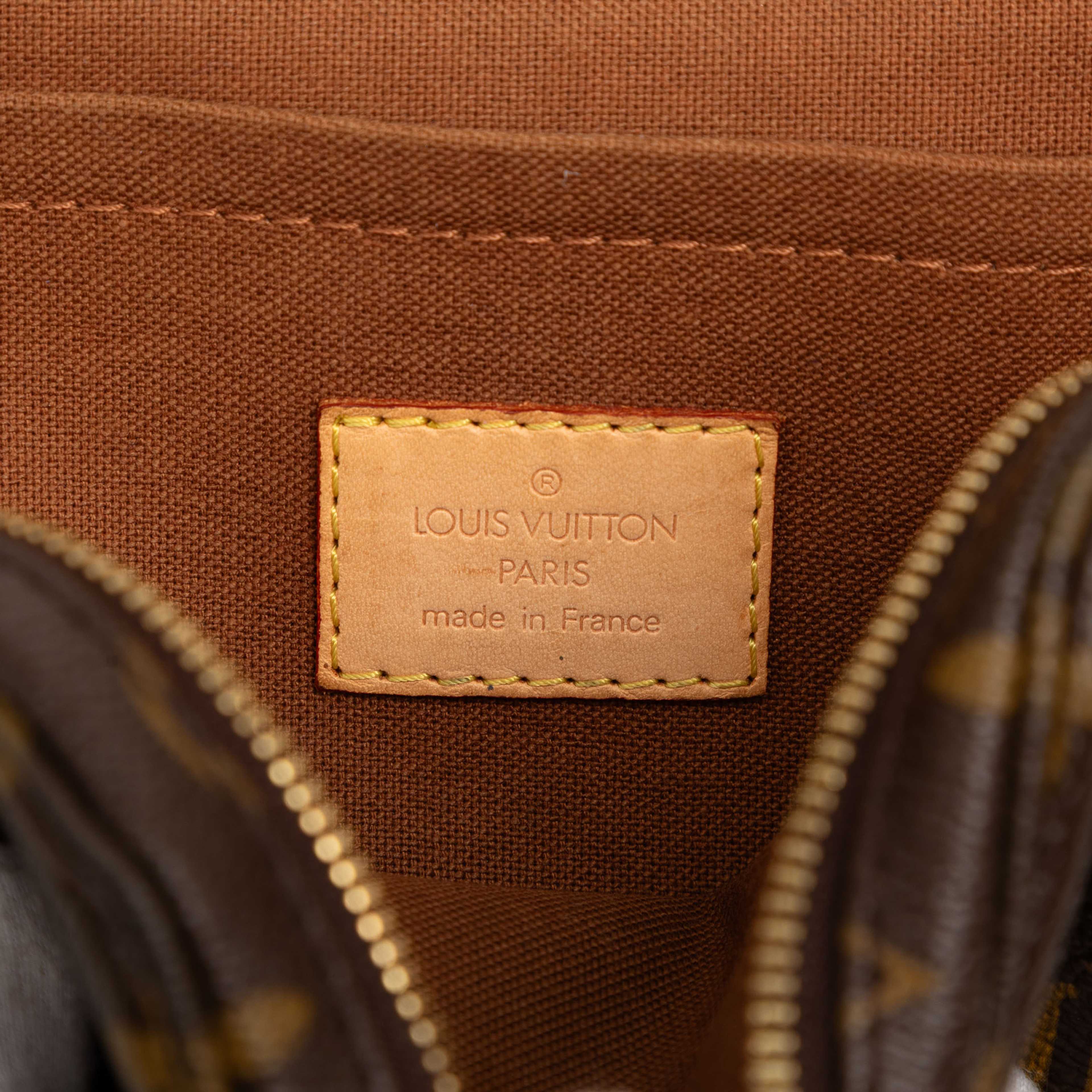 Louis Vuitton Monogram Bosphore Belt Bag, från Luxclusif, i färgen brown. Klicka för att öppna bilden i stort format