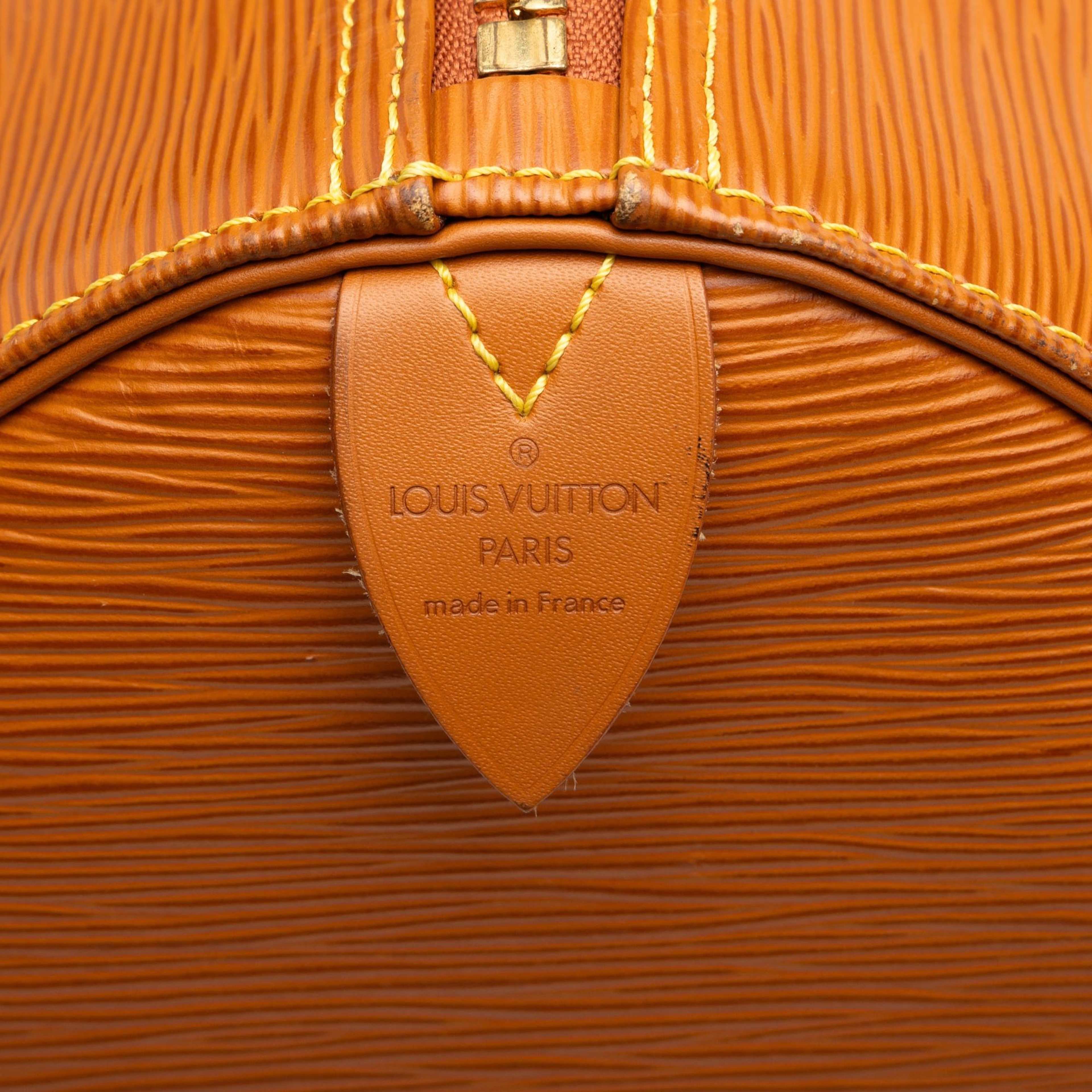 Louis Vuitton Epi Keepall 55, från Luxclusif, i färgen brun. Klicka för att öppna bilden i stort format