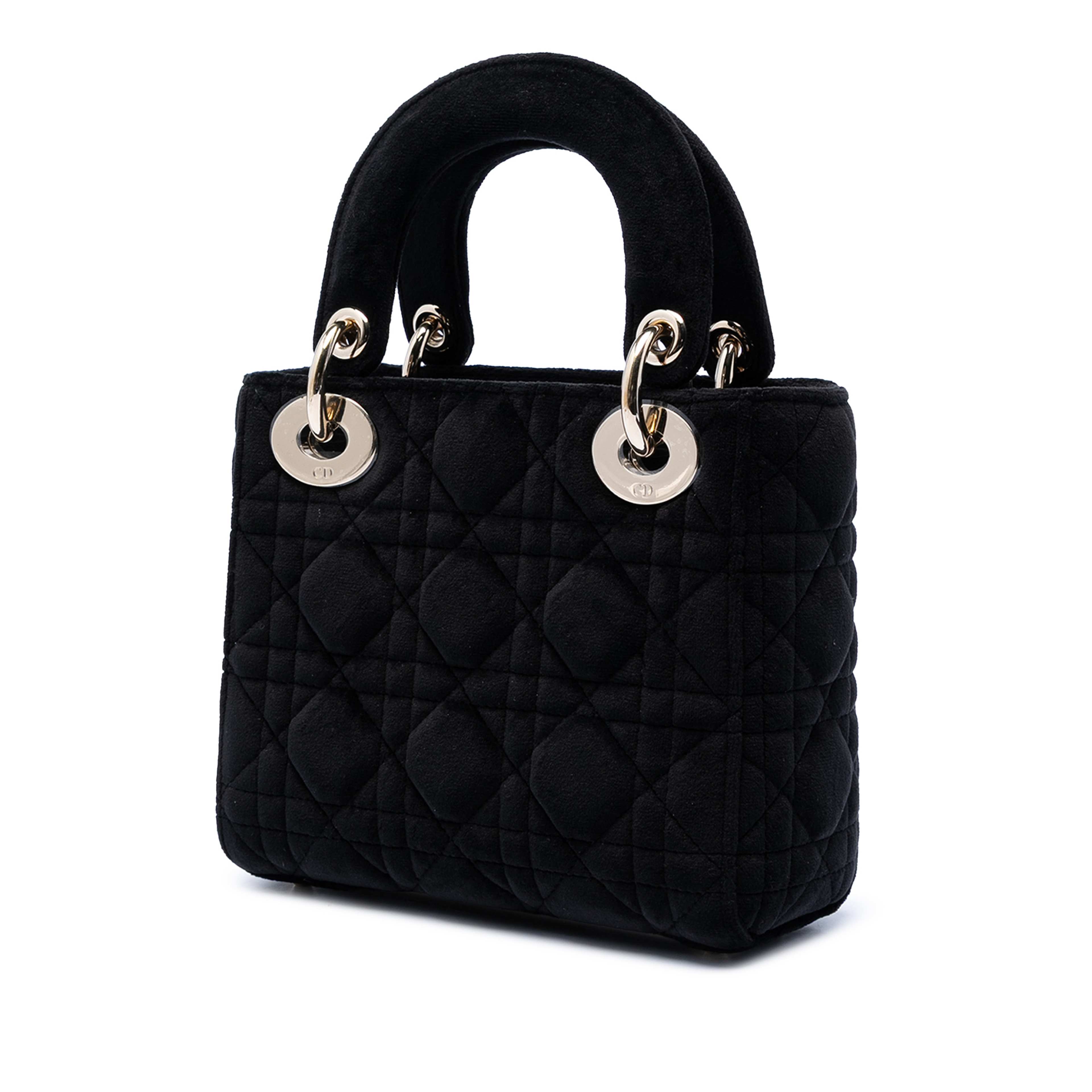Dior Mini Velvet Cannage Lady Dior, från Luxclusif, i färgen black. Klicka för att öppna bilden i stort format