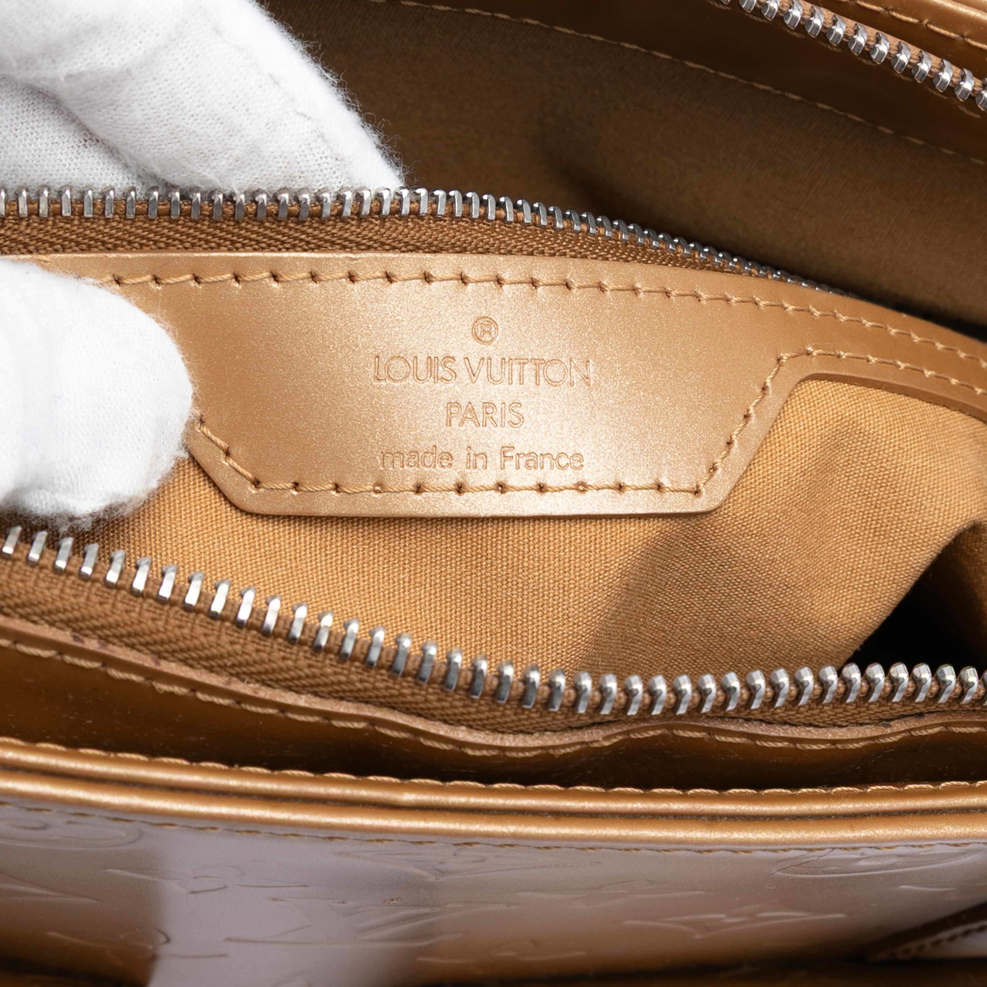 Louis Vuitton Monogram Mat Wilwood, från Luxclusif, i färgen light brown. Klicka för att öppna bilden i stort format