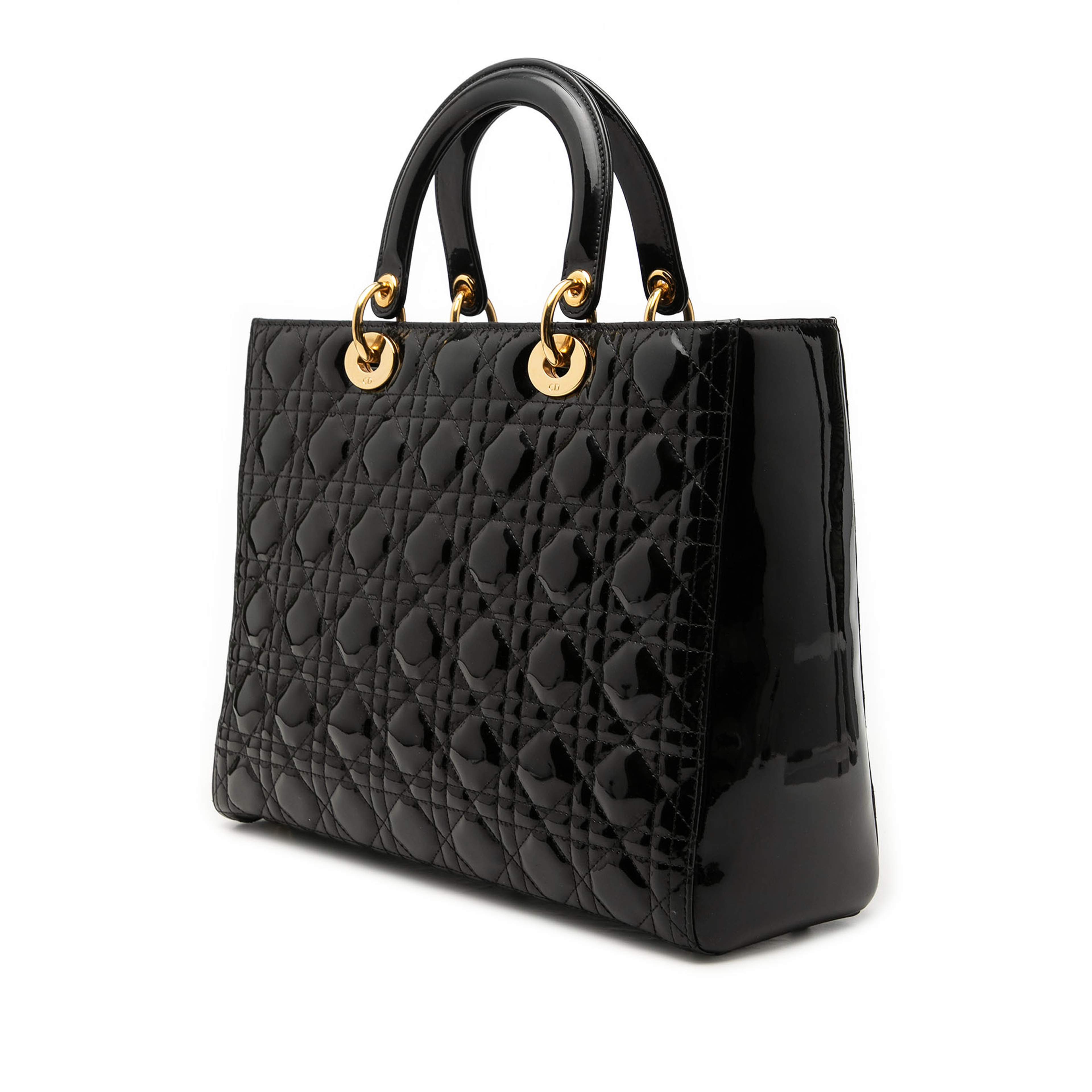 Dior Large Patent Cannage Lady Dior, från Luxclusif, i färgen black. Klicka för att öppna bilden i stort format