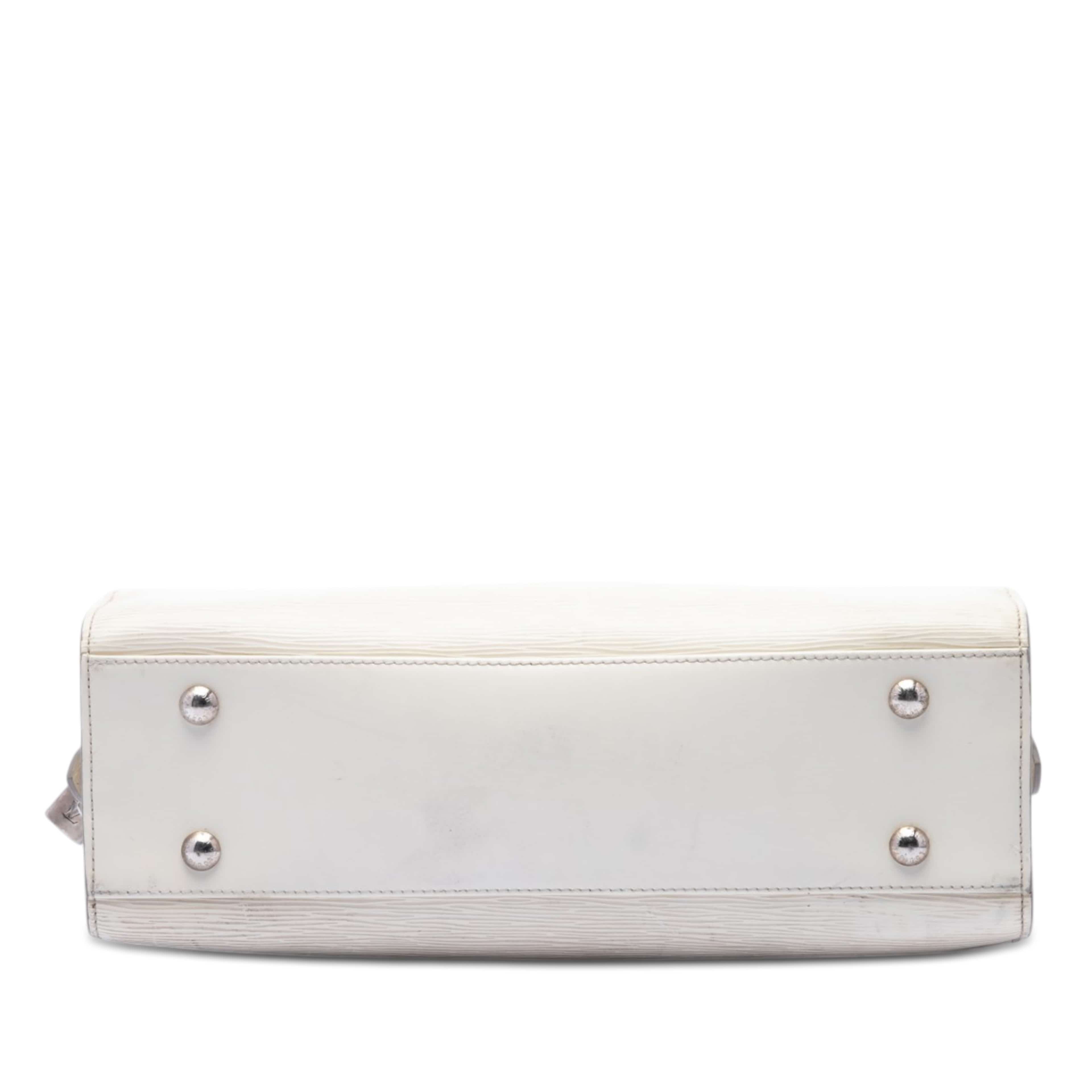 Louis Vuitton Epi Pont Neuf Gm, från Luxclusif, i färgen white. Klicka för att öppna bilden i stort format