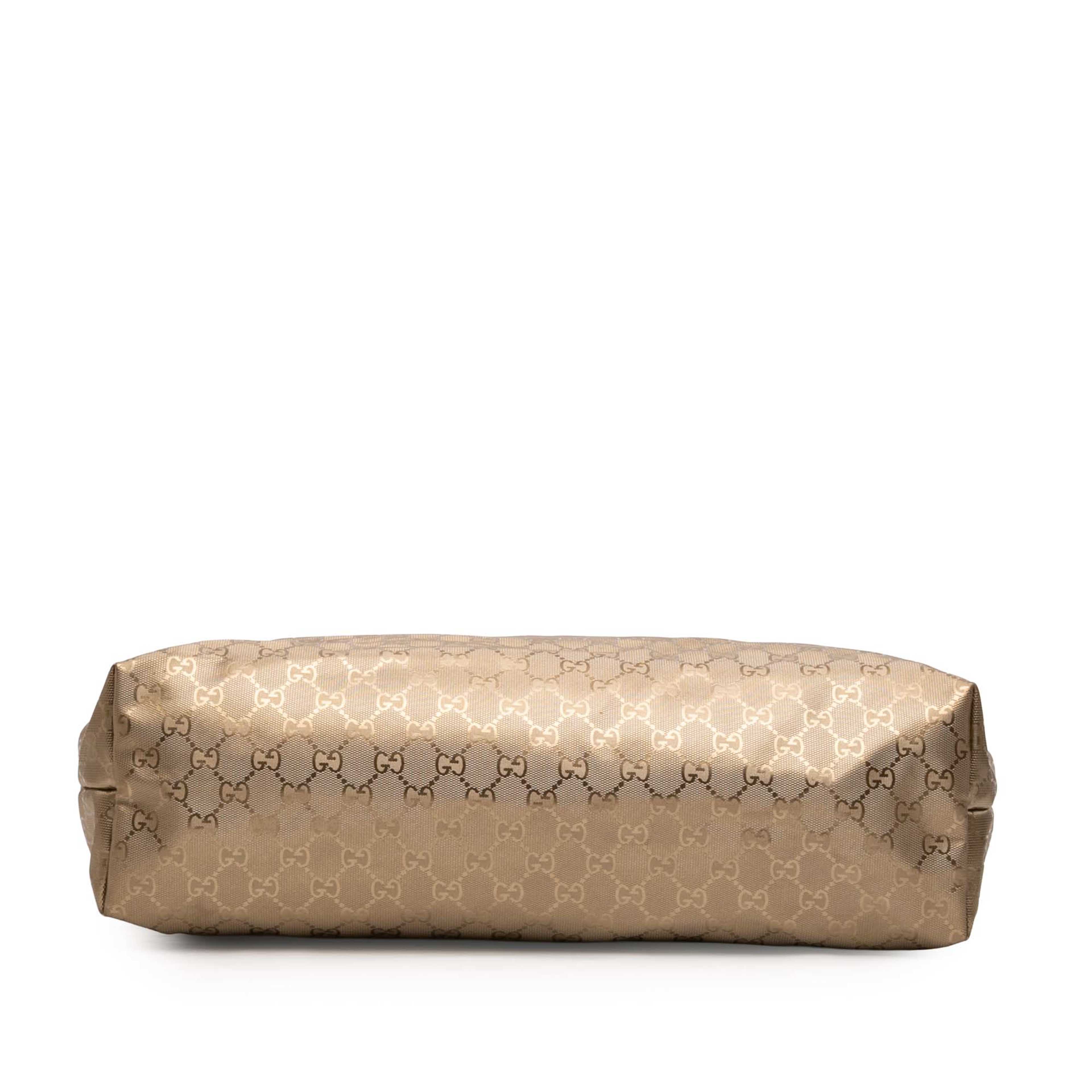 Gucci Large Gg Imprime Tote, från Luxclusif, i färgen gold. Klicka för att öppna bilden i stort format