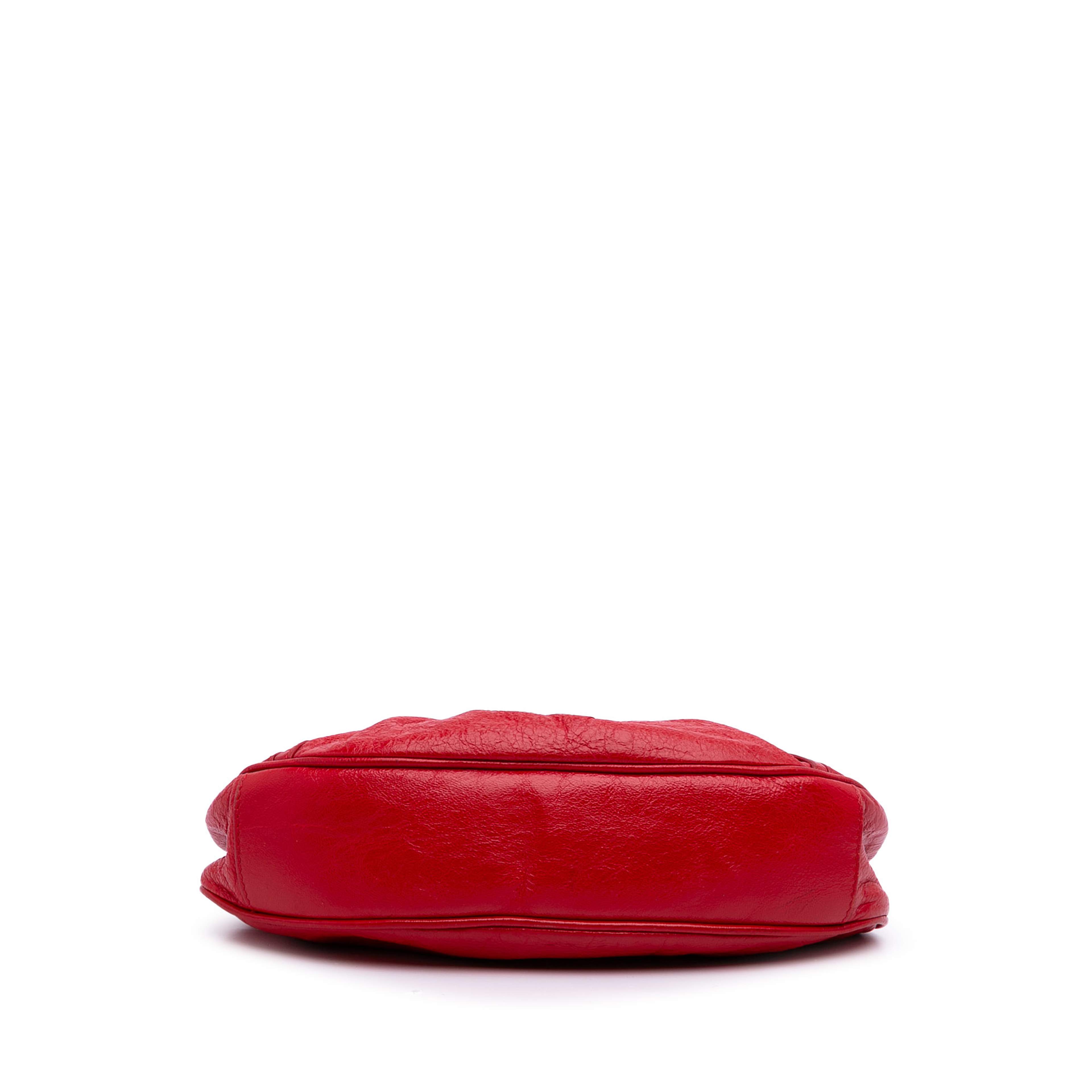 Balenciaga Lambskin Motocross Le Cagole Xs, från Luxclusif, i färgen red. Klicka för att öppna bilden i stort format