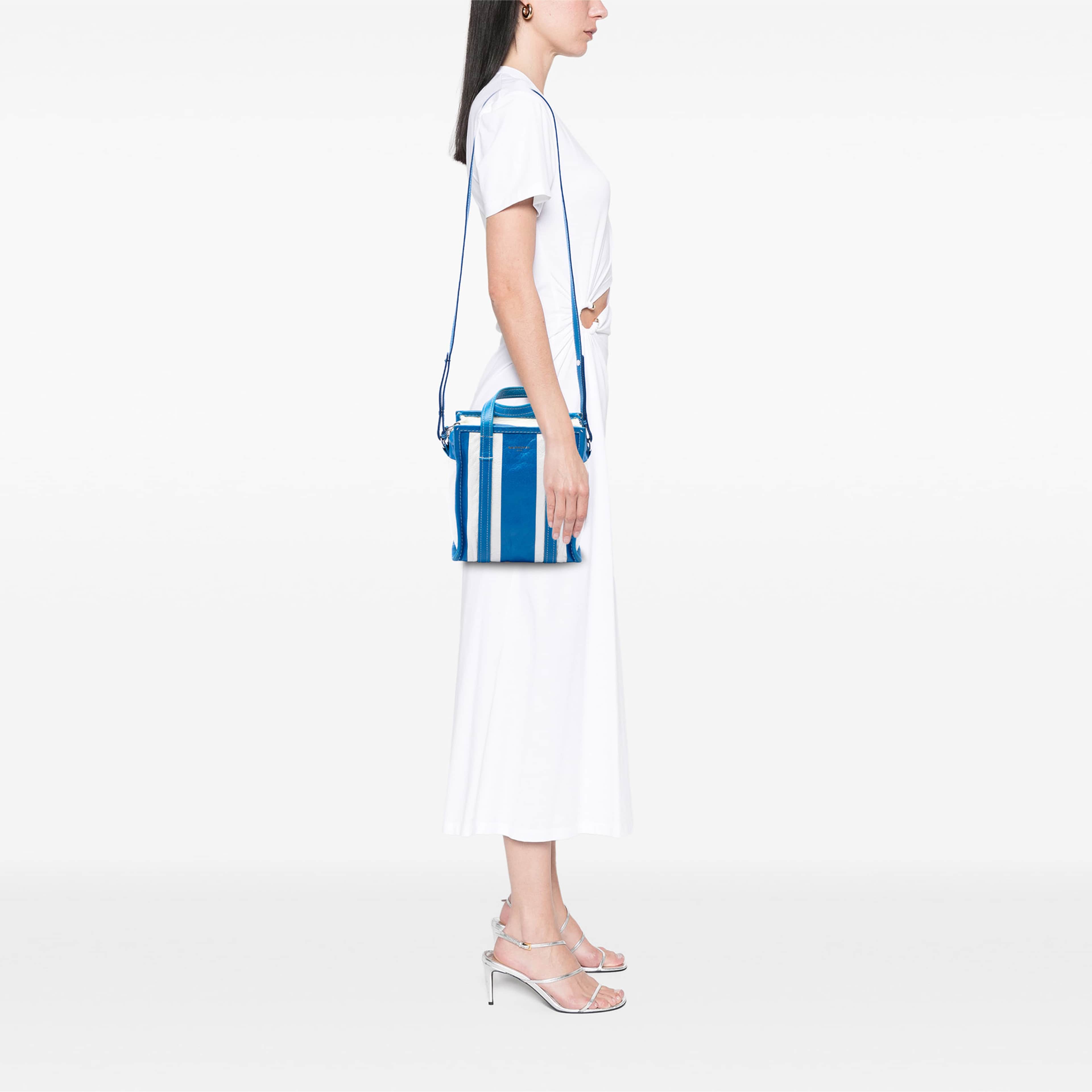Balenciaga Lambskin Bazar Shopper Satchel Xs, från Luxclusif, i färgen blå. Klicka för att öppna bilden i stort format
