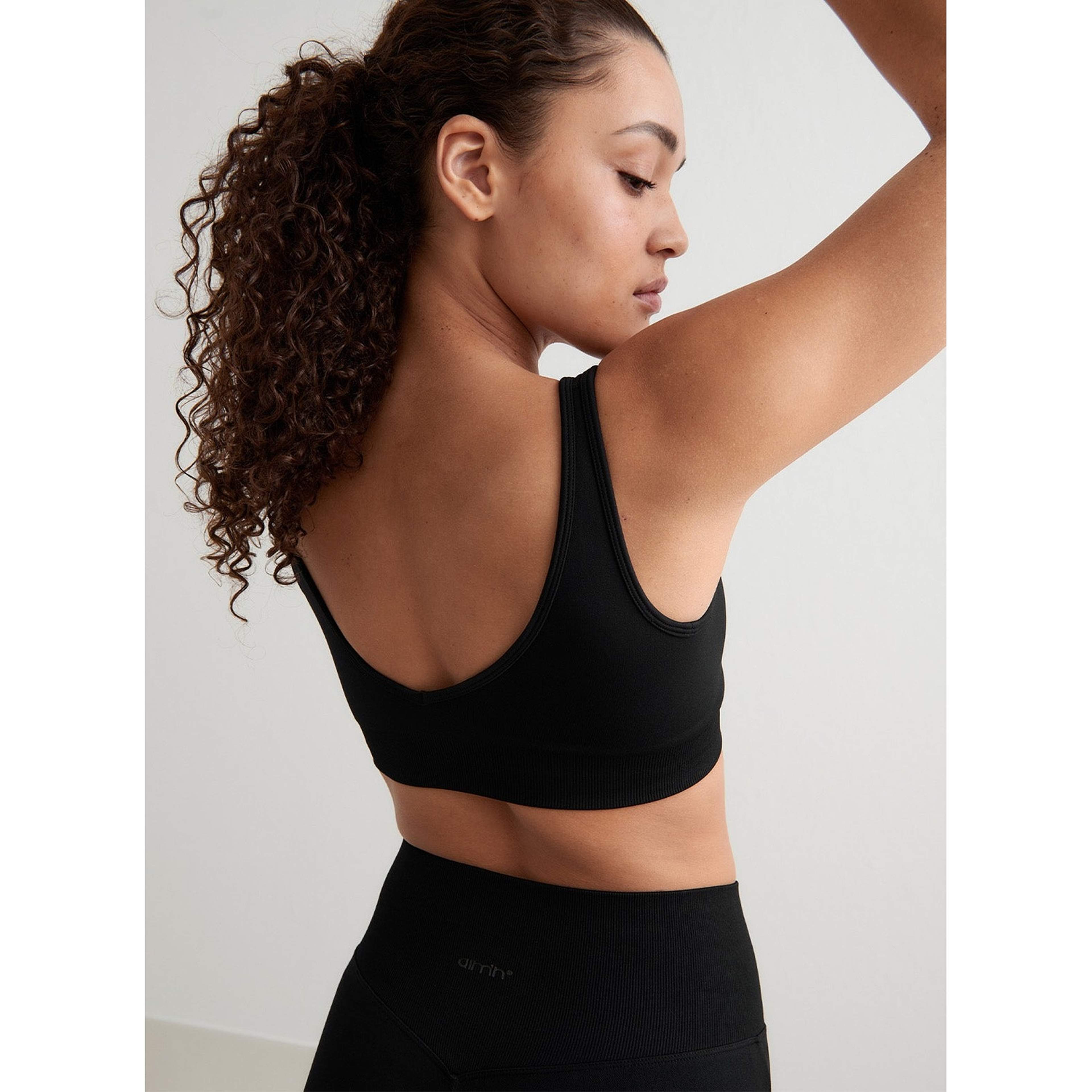 Black Shape Seamless Deep Cut Bra