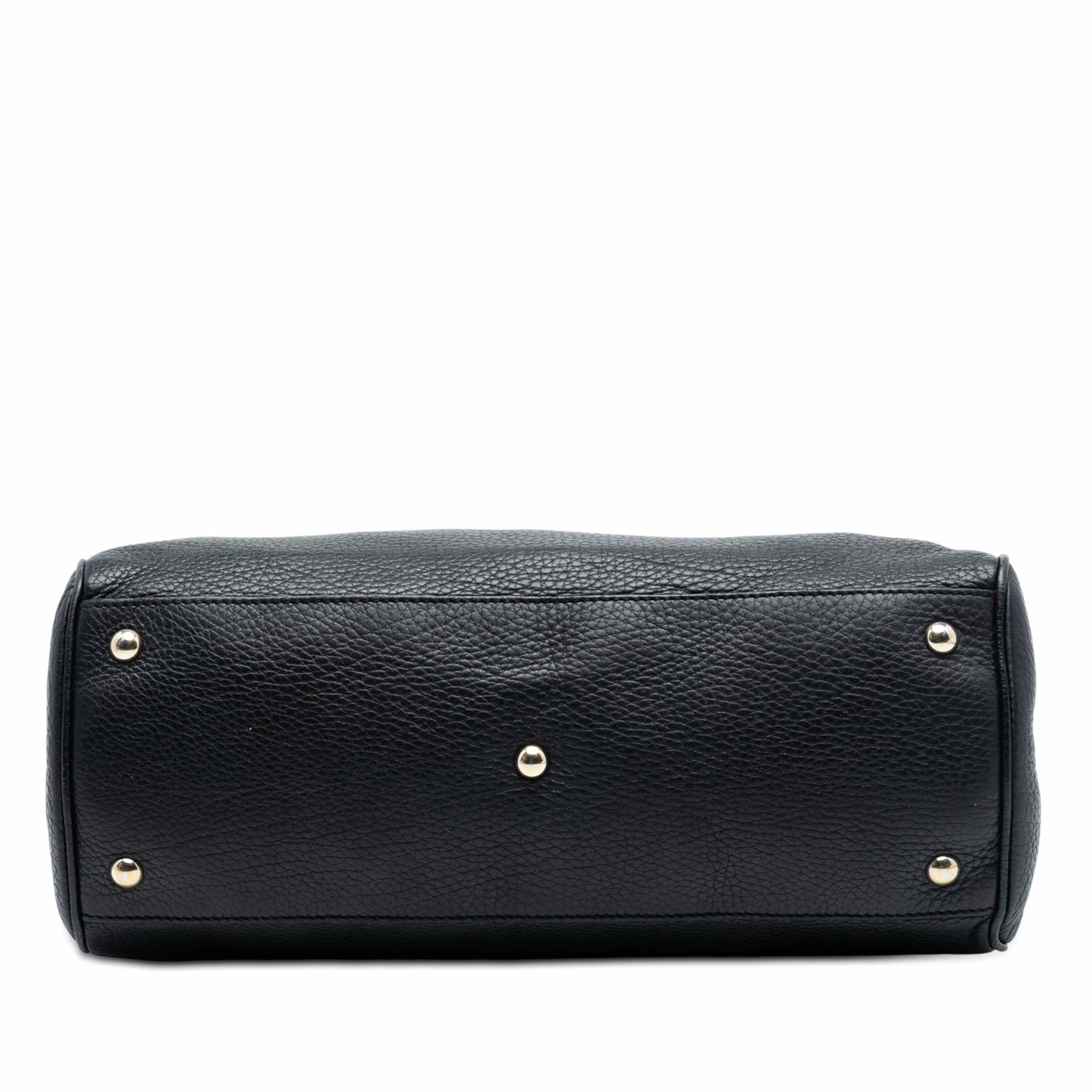 Gucci Medium Calfskin Bamboo Shopper Satchel, från Luxclusif, i färgen black. Klicka för att öppna bilden i stort format