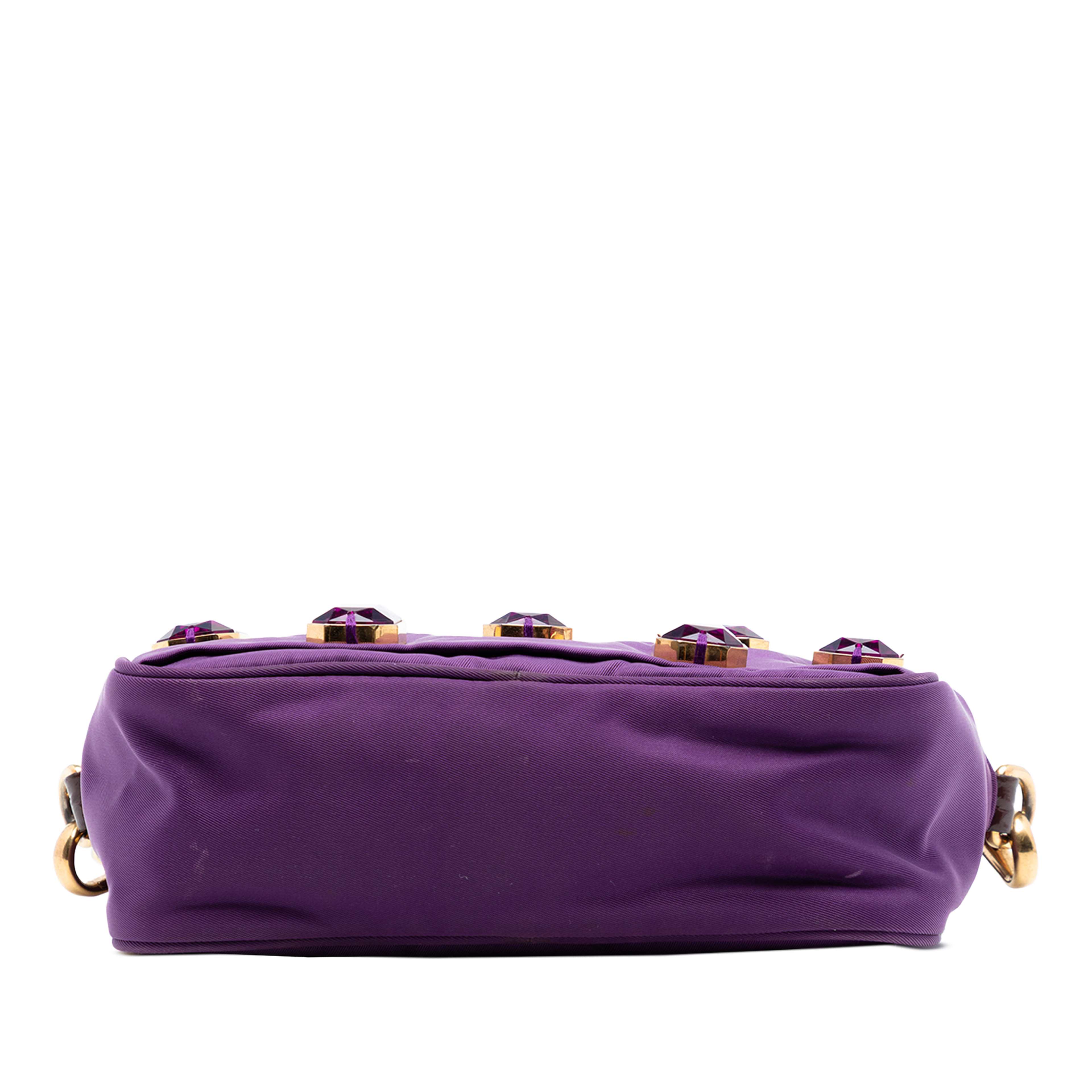 Prada Tessuto Pietre Camera Bag, från Luxclusif, i färgen purple. Klicka för att öppna bilden i stort format