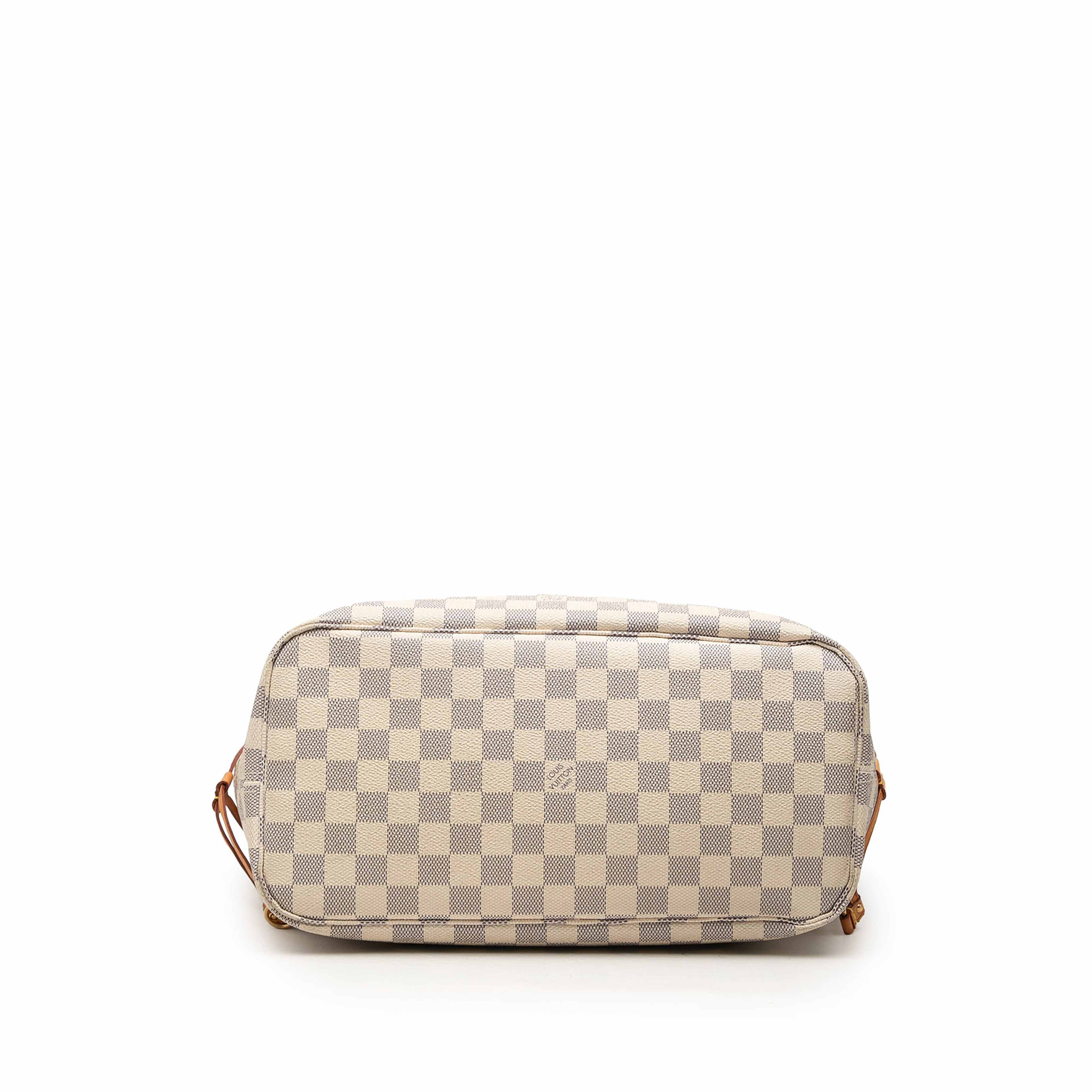 Louis Vuitton Damier Azur Neverfull Mm, från Luxclusif, i färgen vit. Klicka för att öppna bilden i stort format