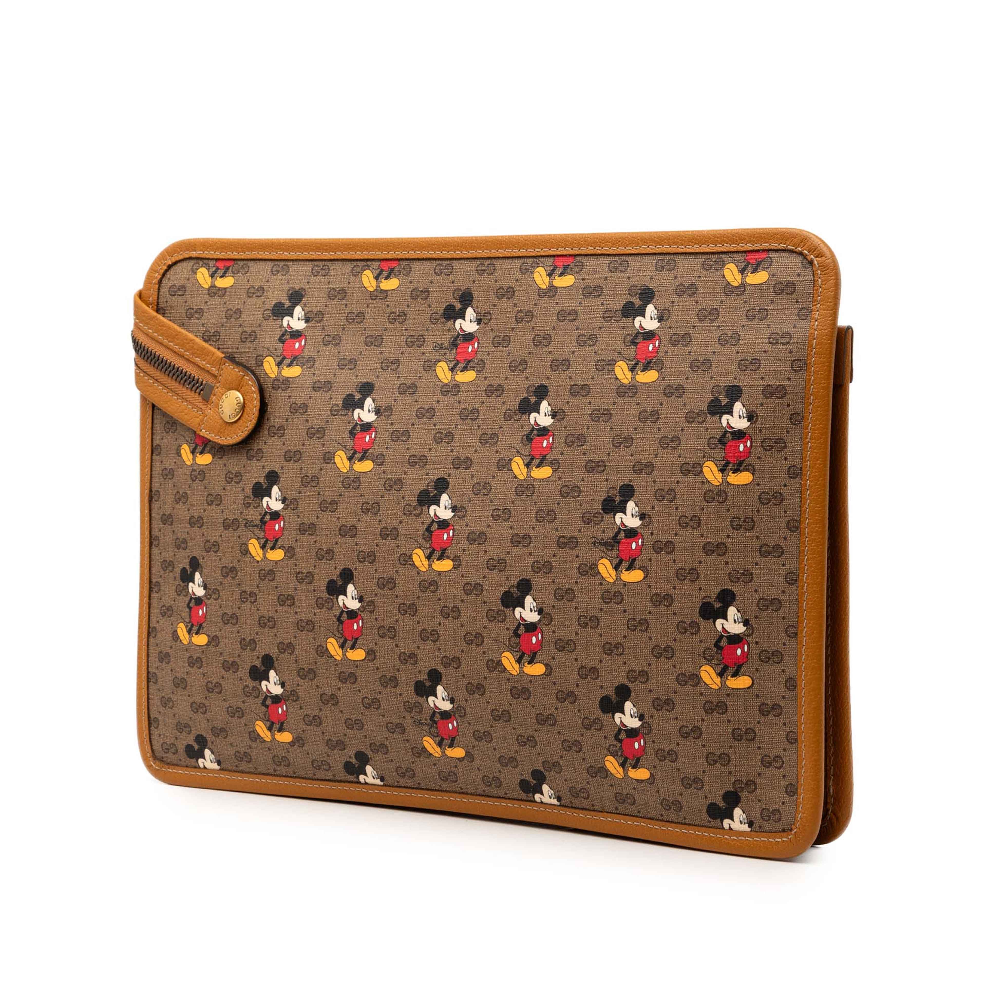 Gucci Disney Micro Gg Supreme Mickey Mouse Clutch, från Luxclusif, i färgen light brown. Klicka för att öppna bilden i stort format