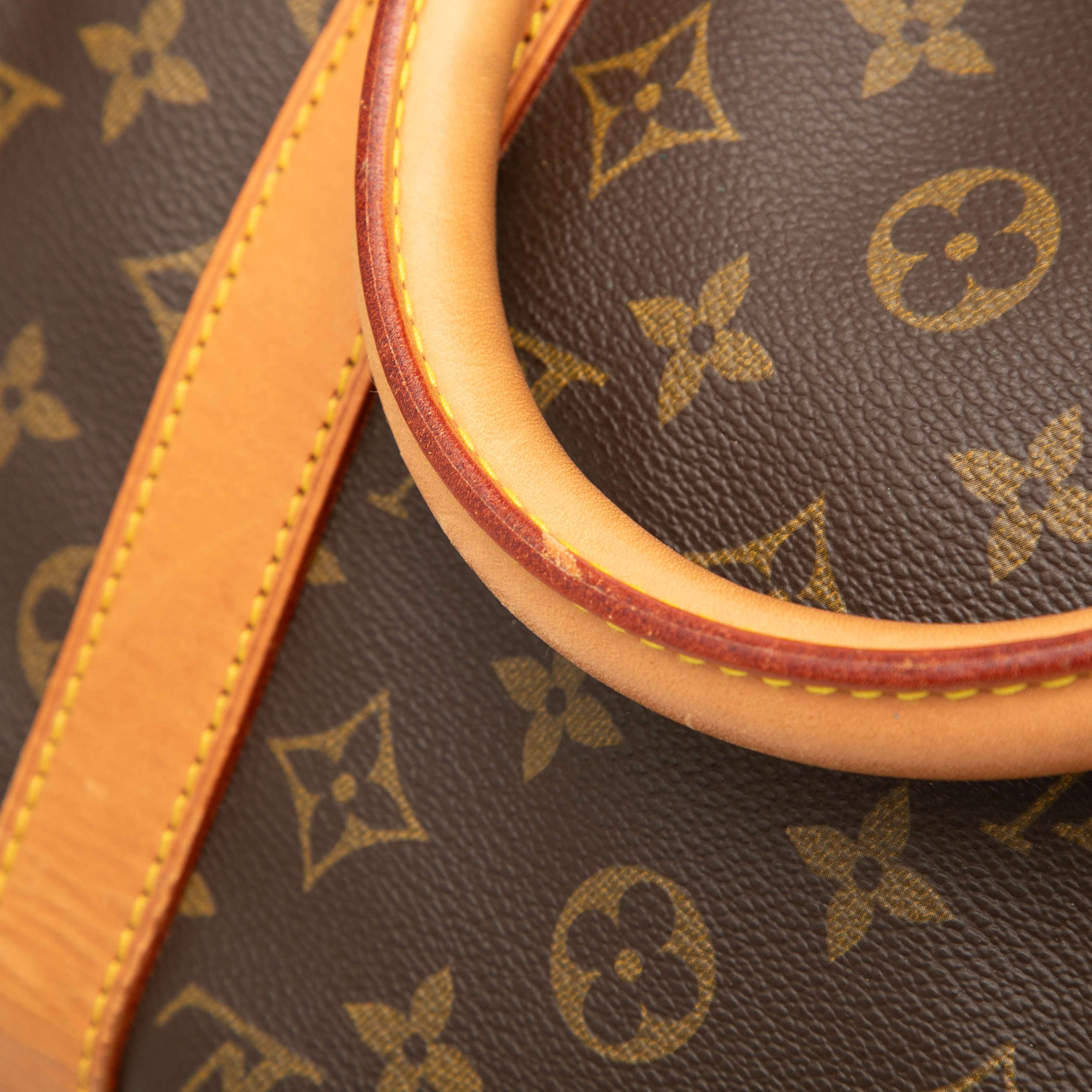 Louis Vuitton Monogram Keepall Bandouliere 50, från Luxclusif, i färgen brun. Klicka för att öppna bilden i stort format