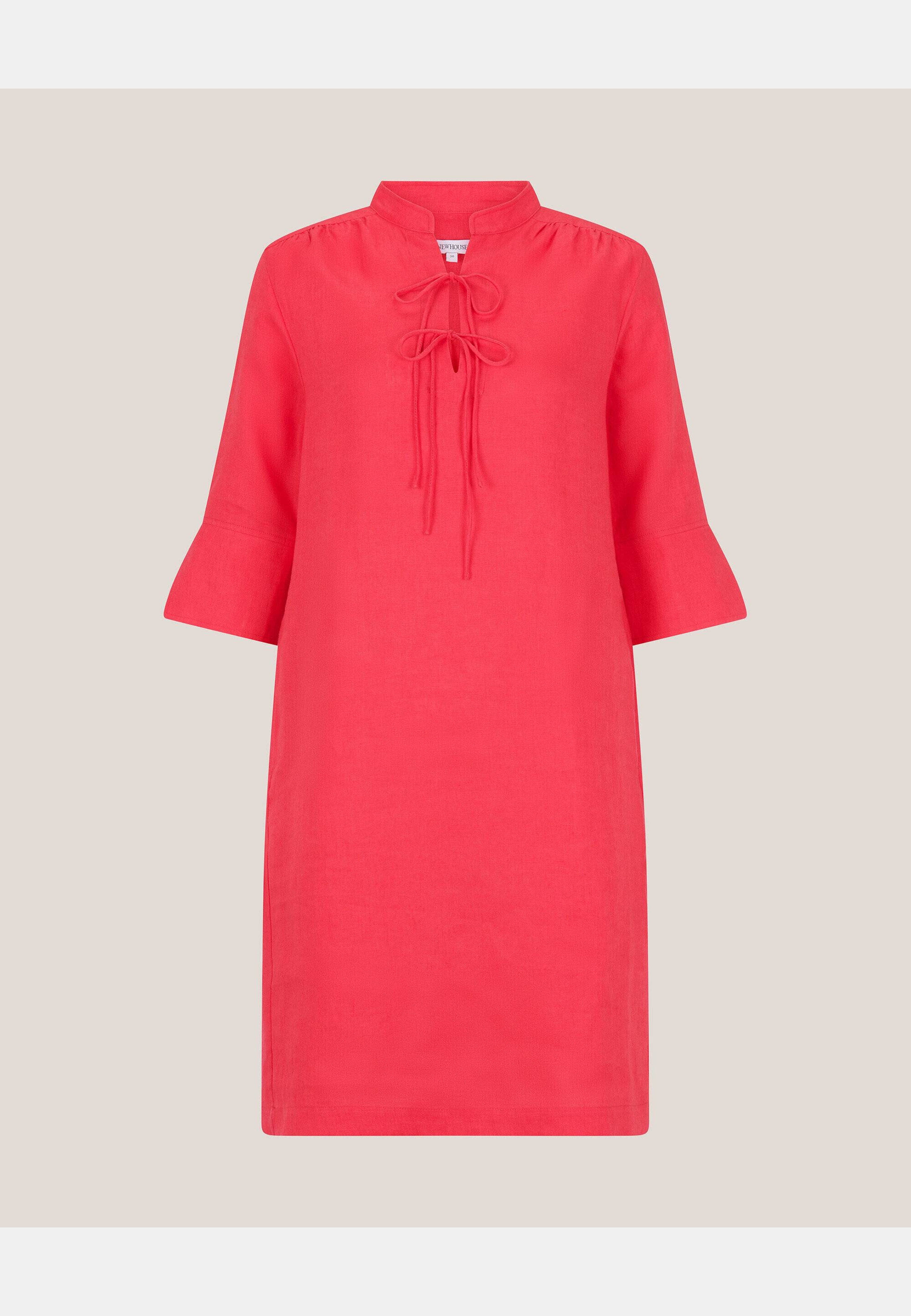 Thea Linen Dress, från Newhouse, i färgen röd. Klicka för att öppna bilden i stort format