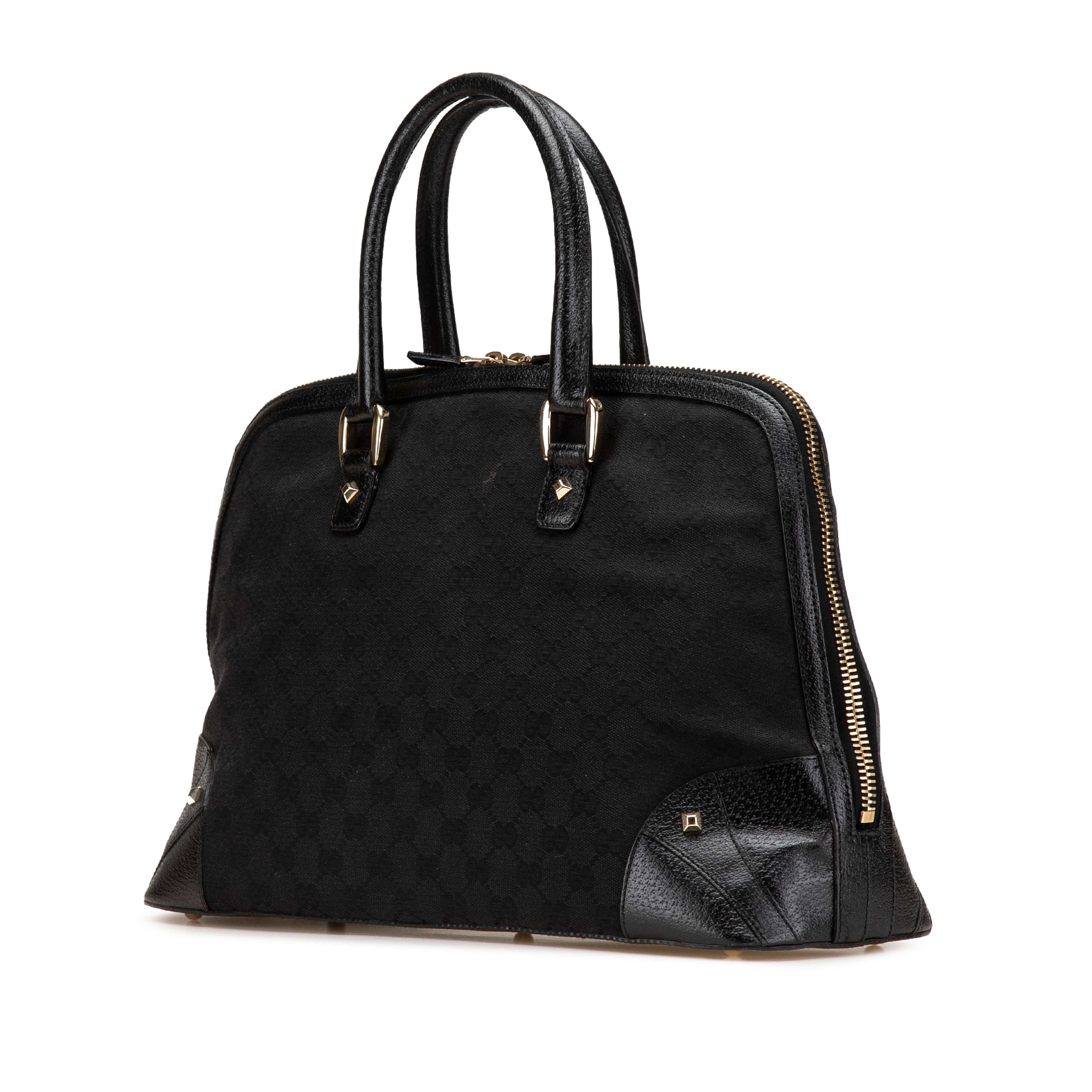 Gucci Gg Canvas Dome Nailhead Handbag, från Luxclusif, i färgen black. Klicka för att öppna bilden i stort format