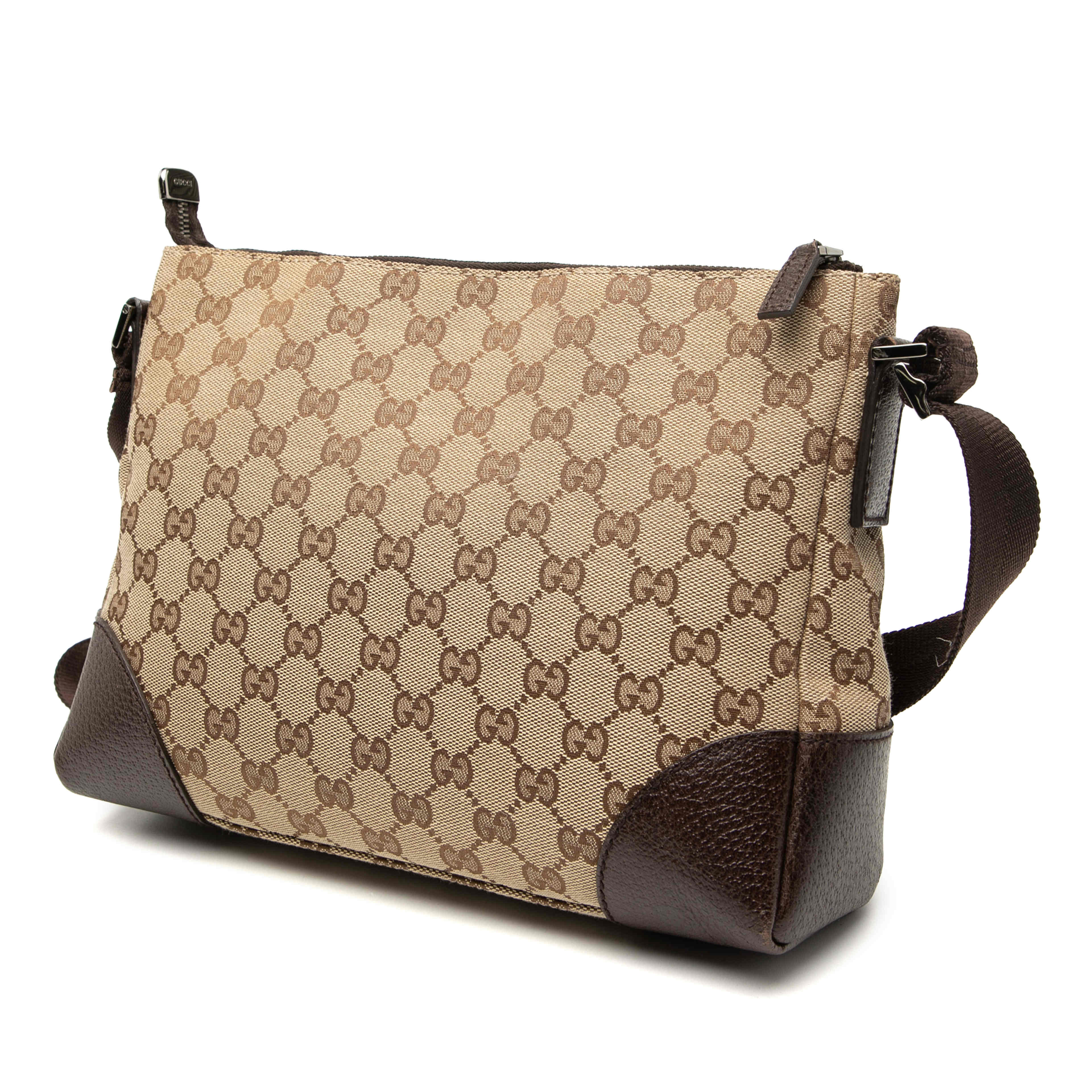Gucci Gg Canvas Crossbody, från Luxclusif, i färgen beige. Klicka för att öppna bilden i stort format