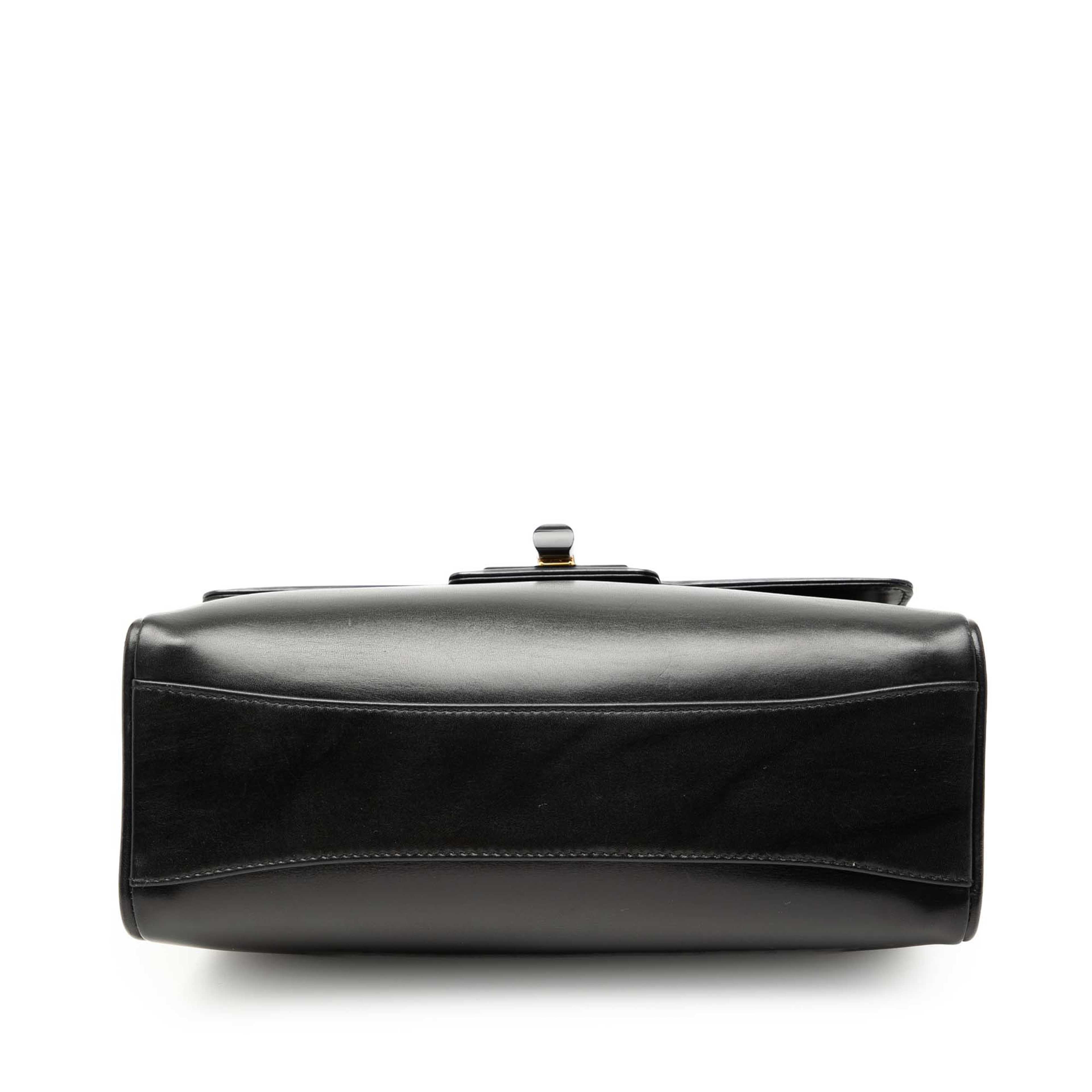 Gucci Leather Top Handle Bag, från Luxclusif, i färgen black. Klicka för att öppna bilden i stort format