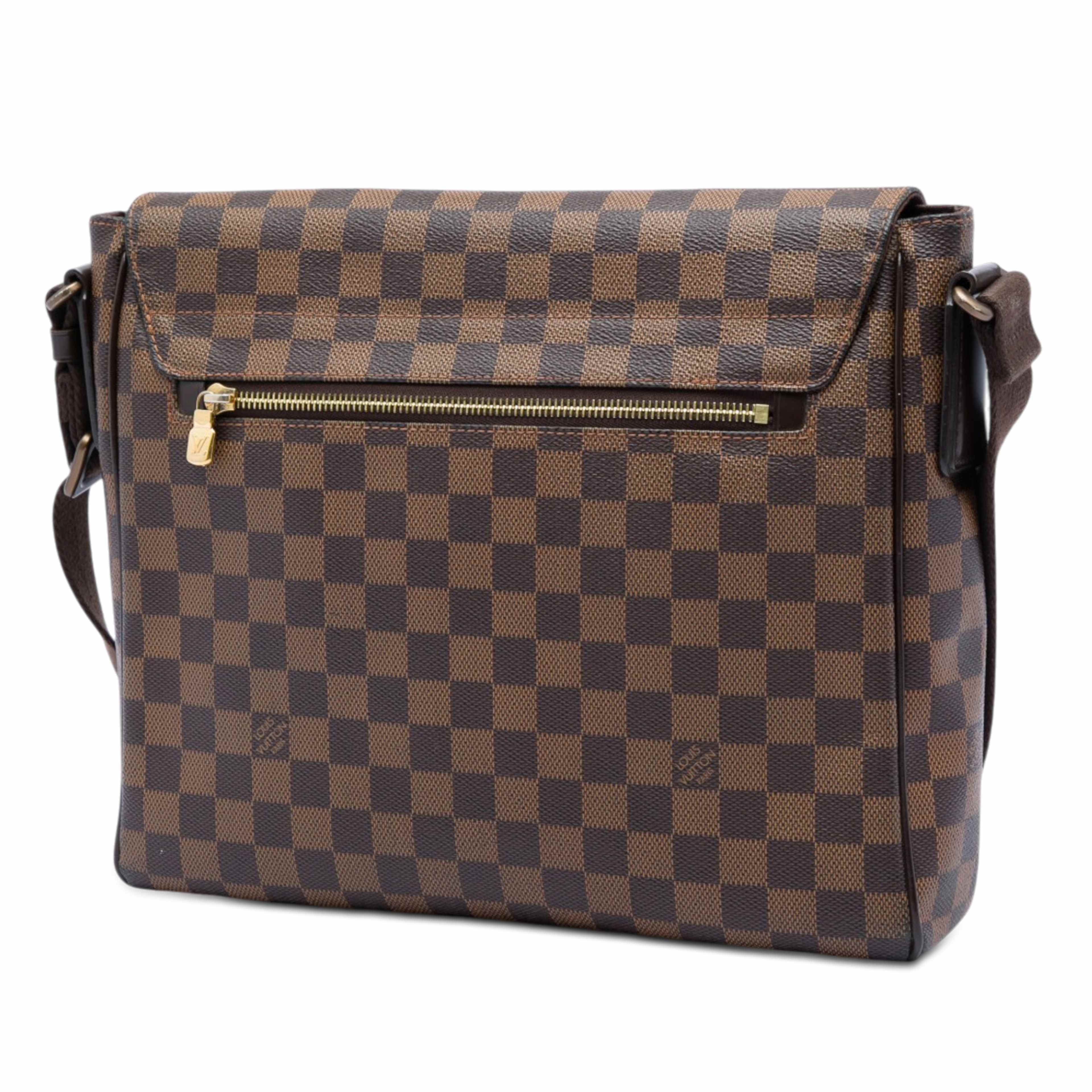 Louis Vuitton Damier Ebene District Mm, från Luxclusif, i färgen brun. Klicka för att öppna bilden i stort format