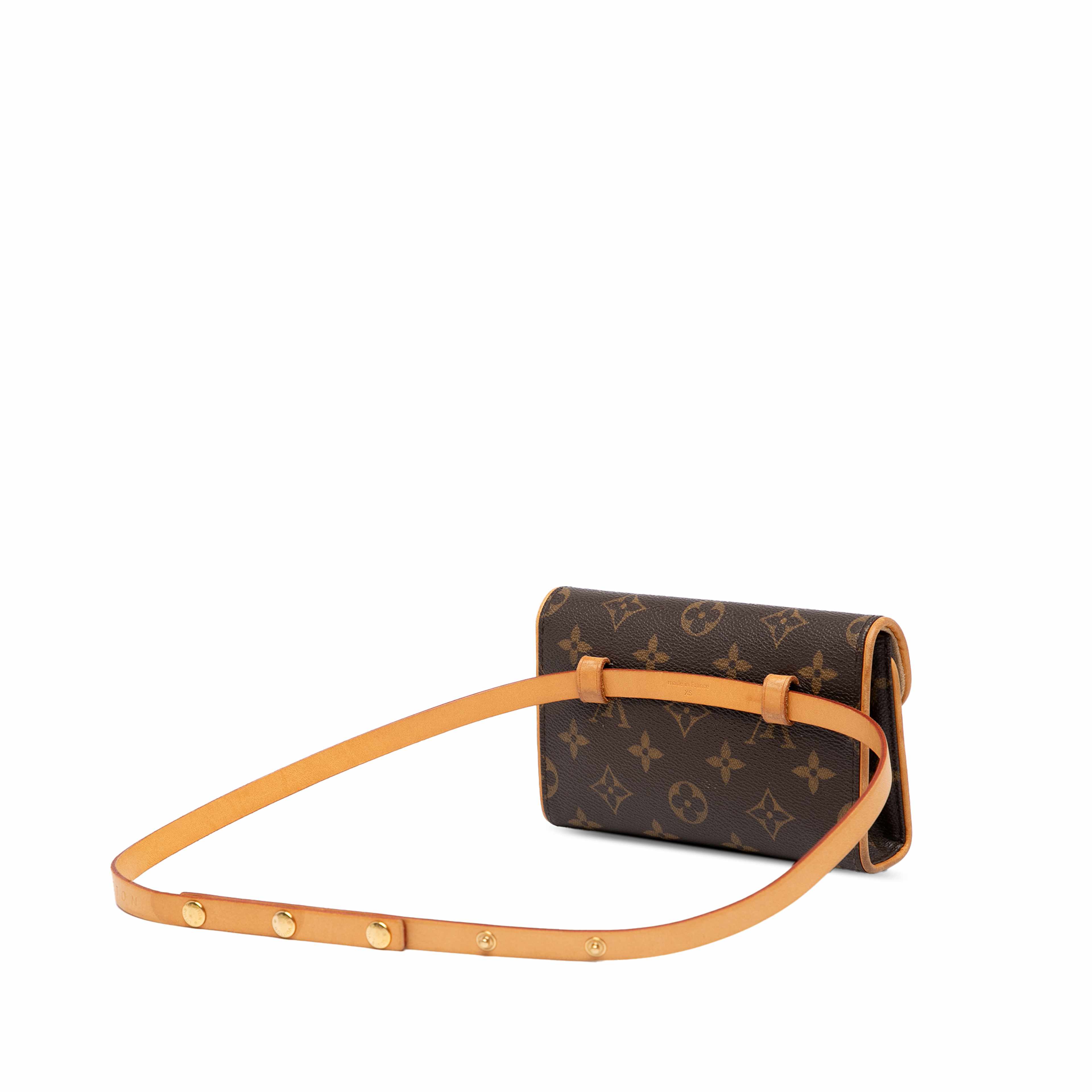 Louis Vuitton Monogram Pochette Florentine, från Luxclusif, i färgen brown. Klicka för att öppna bilden i stort format