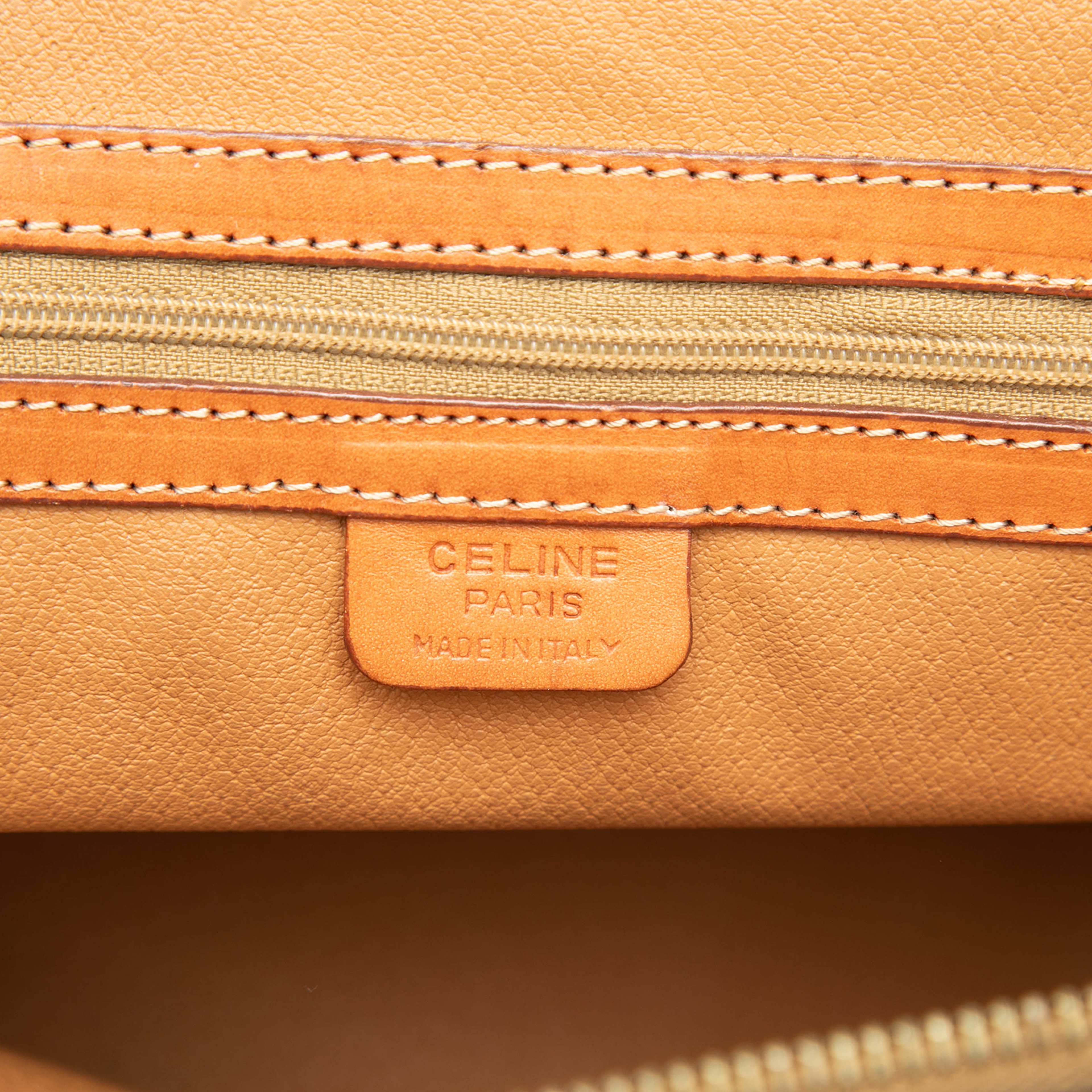 Celine Macadam Coated Canvas Dome Handbag, från Luxclusif, i färgen brown. Klicka för att öppna bilden i stort format