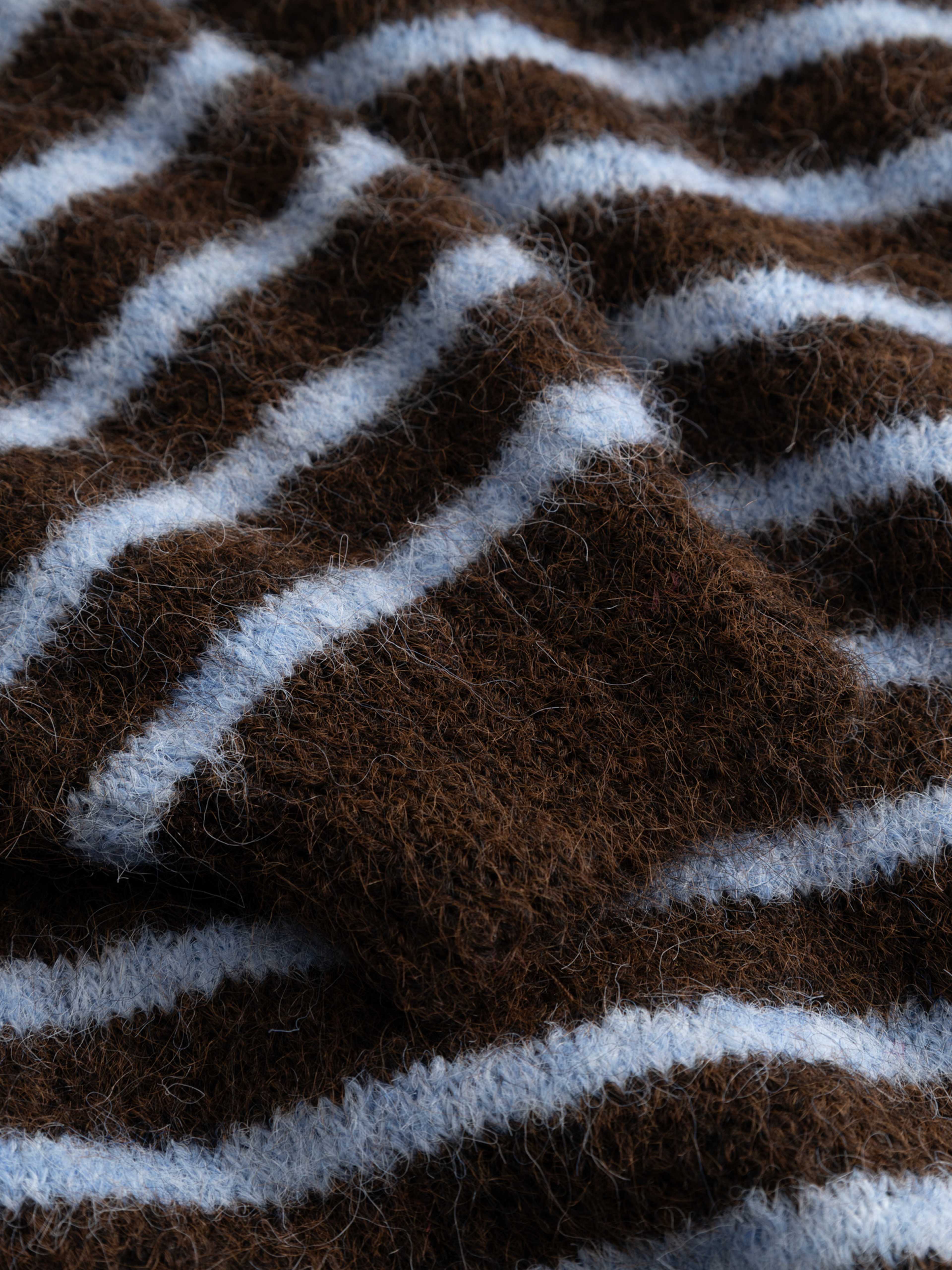 N-mafalda Knit - Brown Blue Stripe, från Noella, i färgen brown blue stripe. Klicka för att öppna bilden i stort format