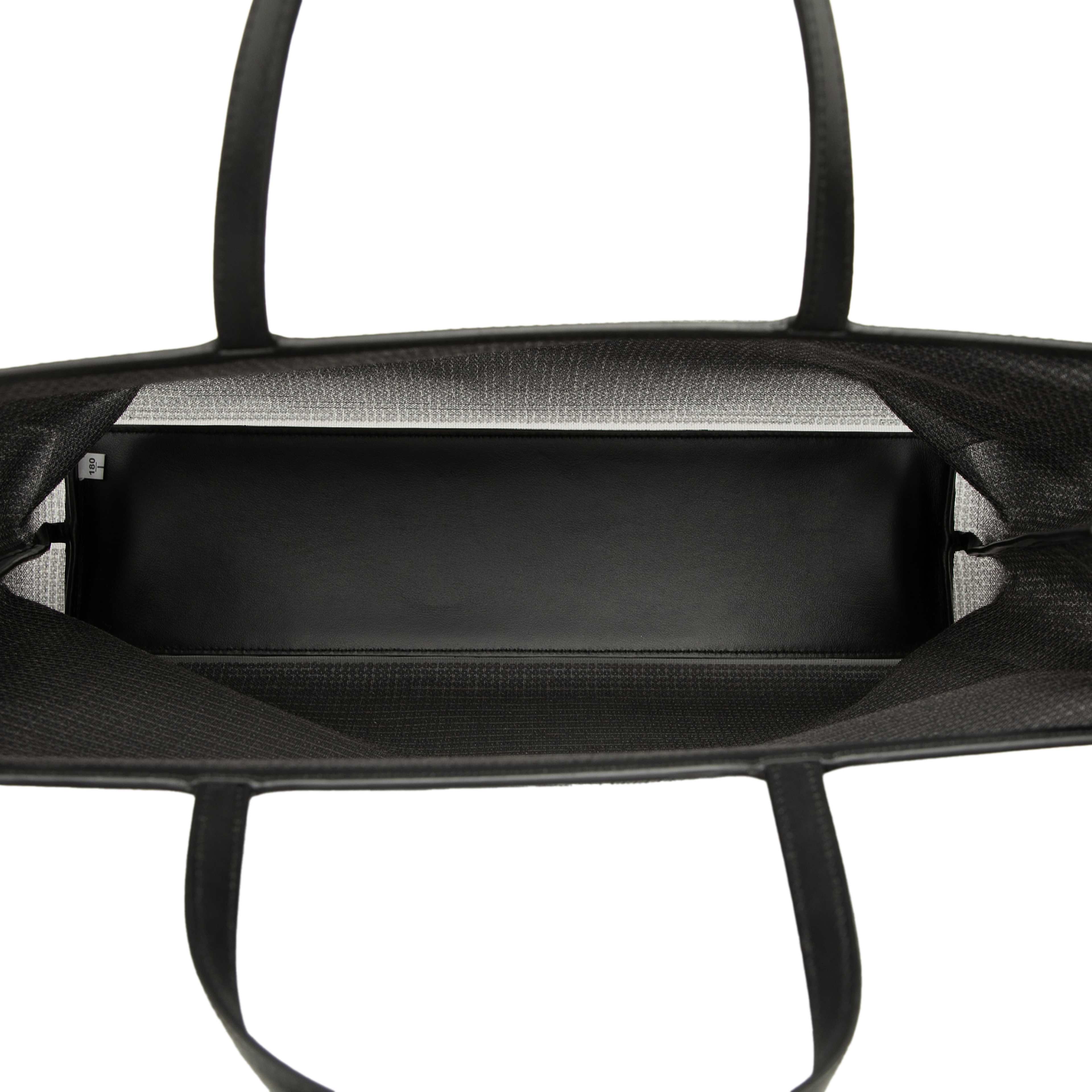 Prada Large Sequined Mesh Logo Tote, från Luxclusif, i färgen black. Klicka för att öppna bilden i stort format