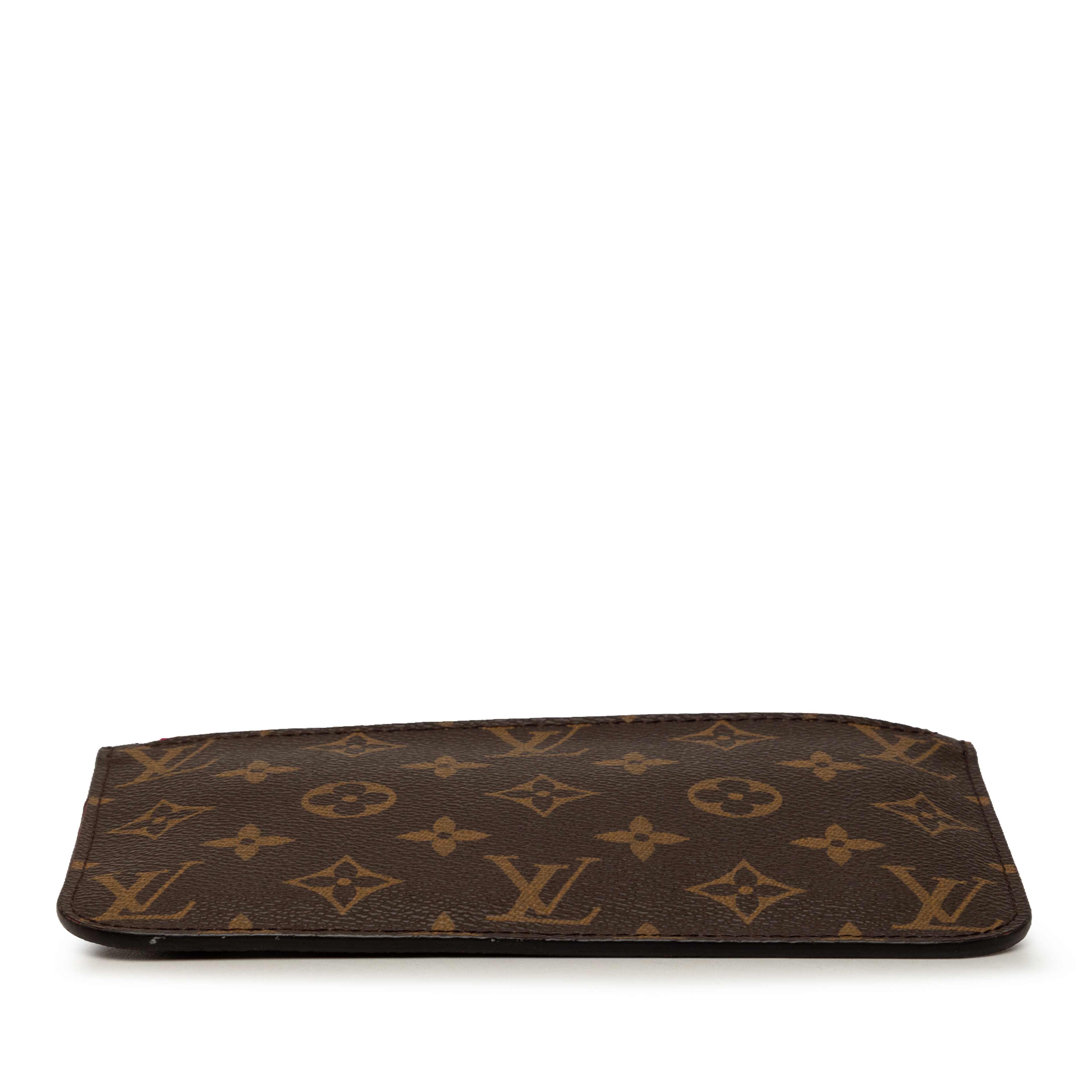 Louis Vuitton Monogram Neverfull Pochette Pm, från Luxclusif, i färgen brun. Klicka för att öppna bilden i stort format