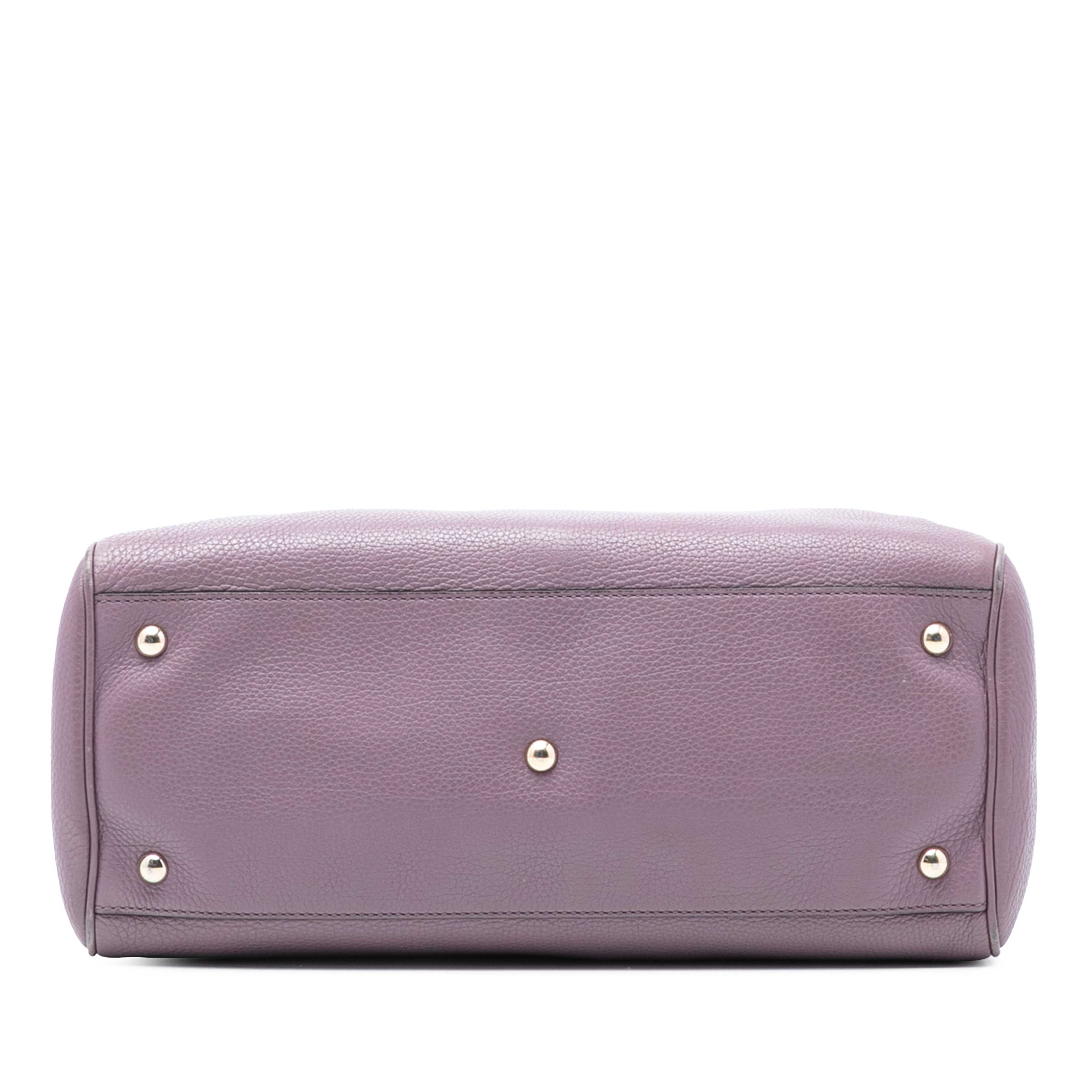 Gucci Medium Calfskin Bamboo Shopper Satchel, från Luxclusif, i färgen purpur. Klicka för att öppna bilden i stort format