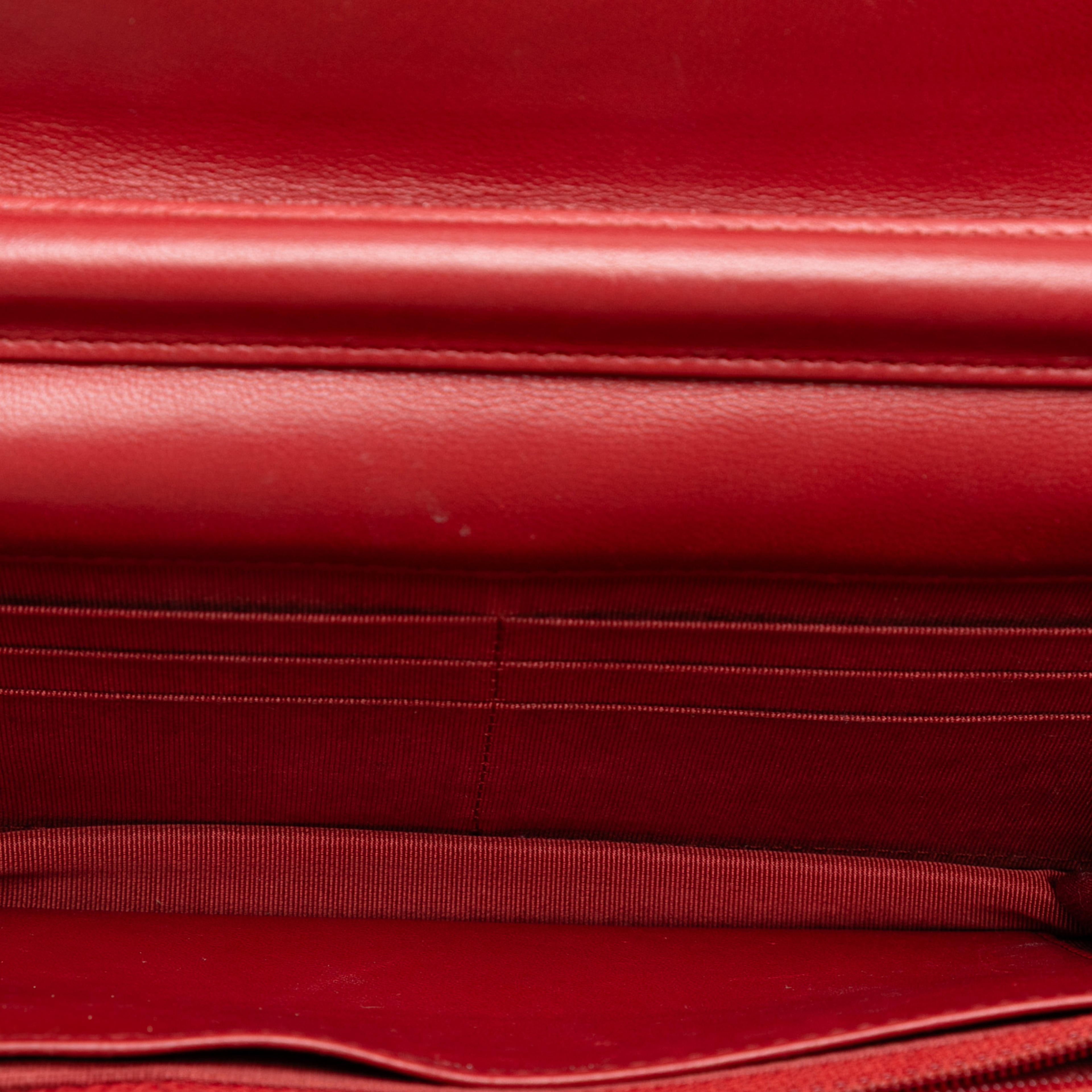 Chanel Cc Quilted Lambskin Wallet On Chain, från Luxclusif, i färgen red. Klicka för att öppna bilden i stort format