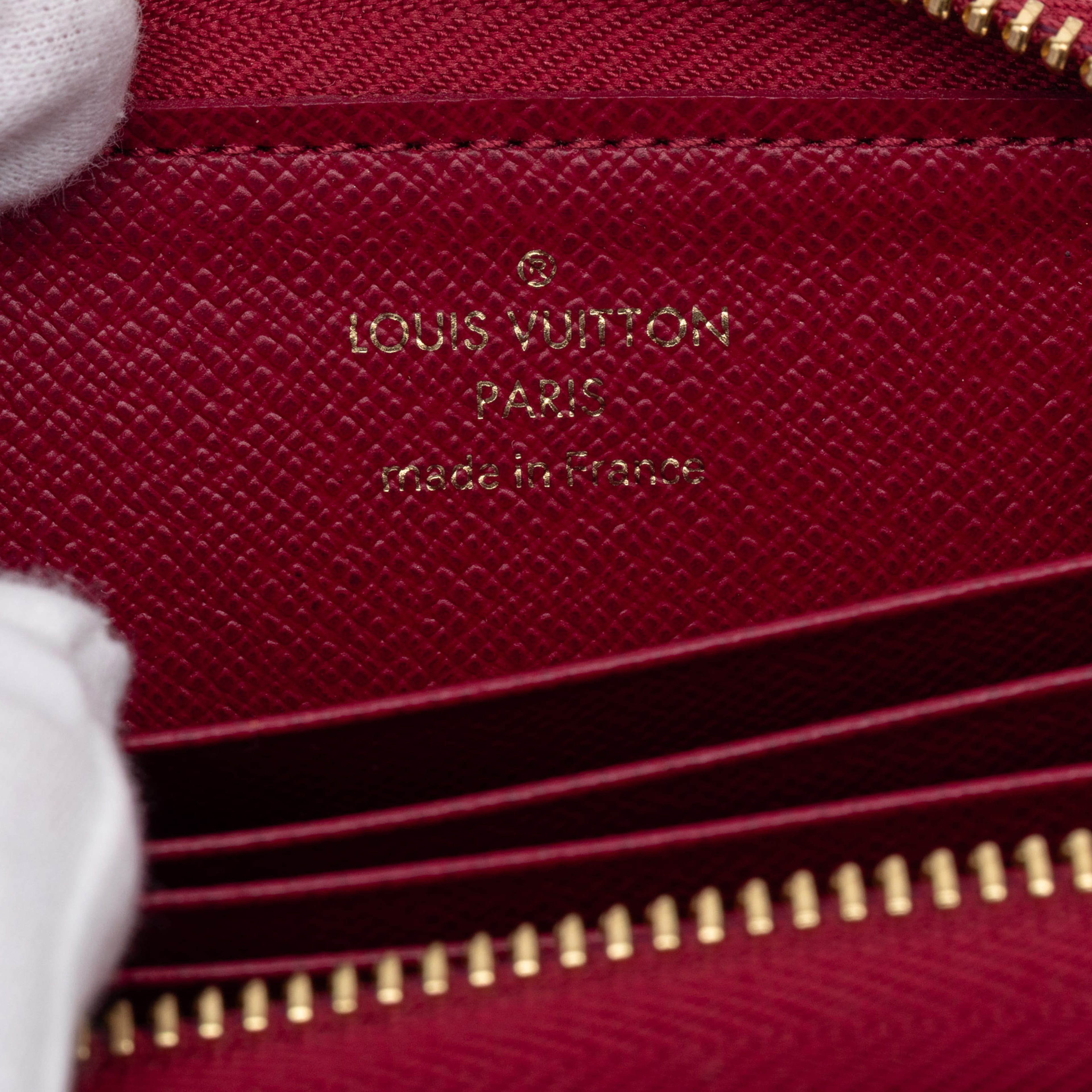 Louis Vuitton Monogram Zippy Multicartes Wallet, från Luxclusif, i färgen brown. Klicka för att öppna bilden i stort format