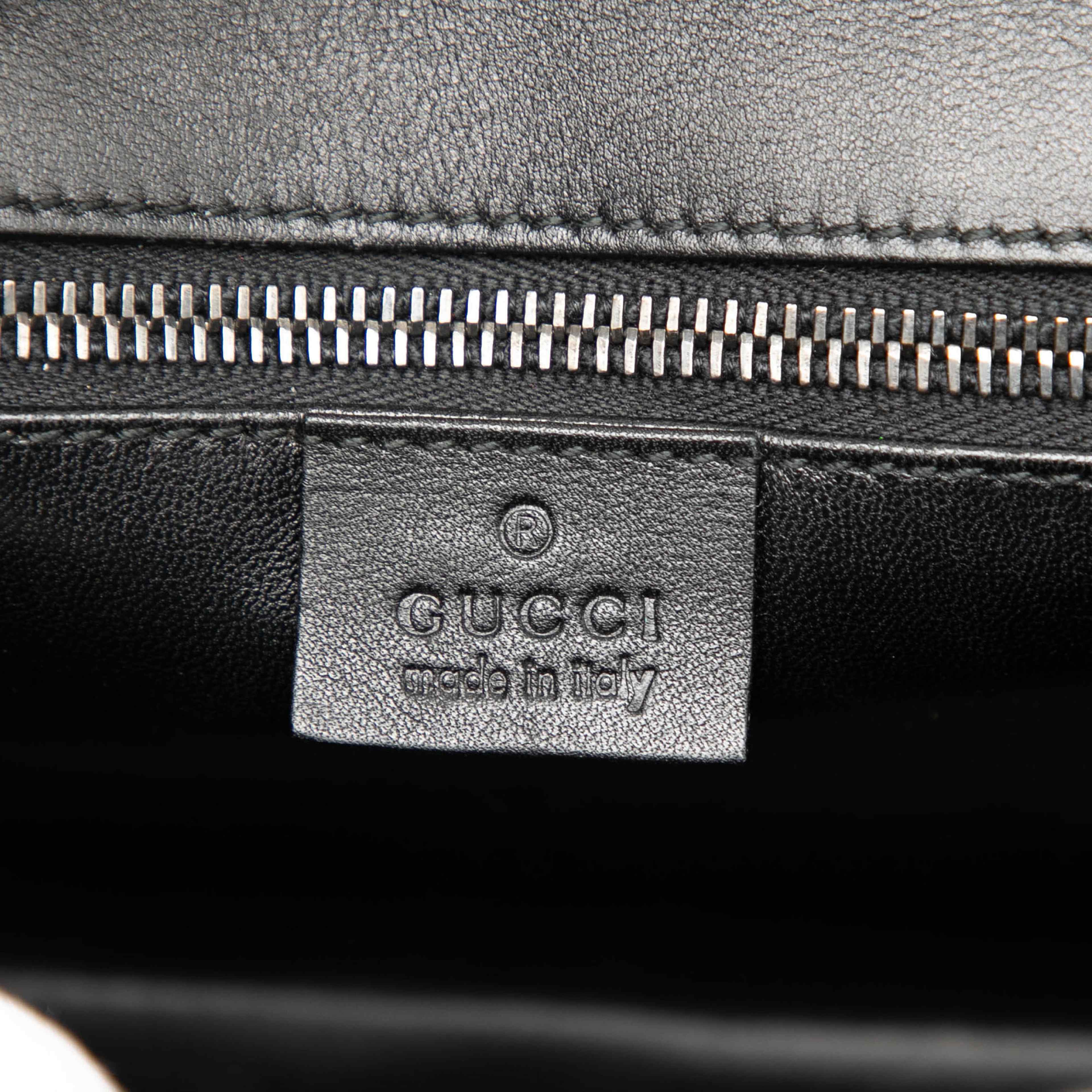 Gucci Guccissima Satchel, från Luxclusif, i färgen black. Klicka för att öppna bilden i stort format