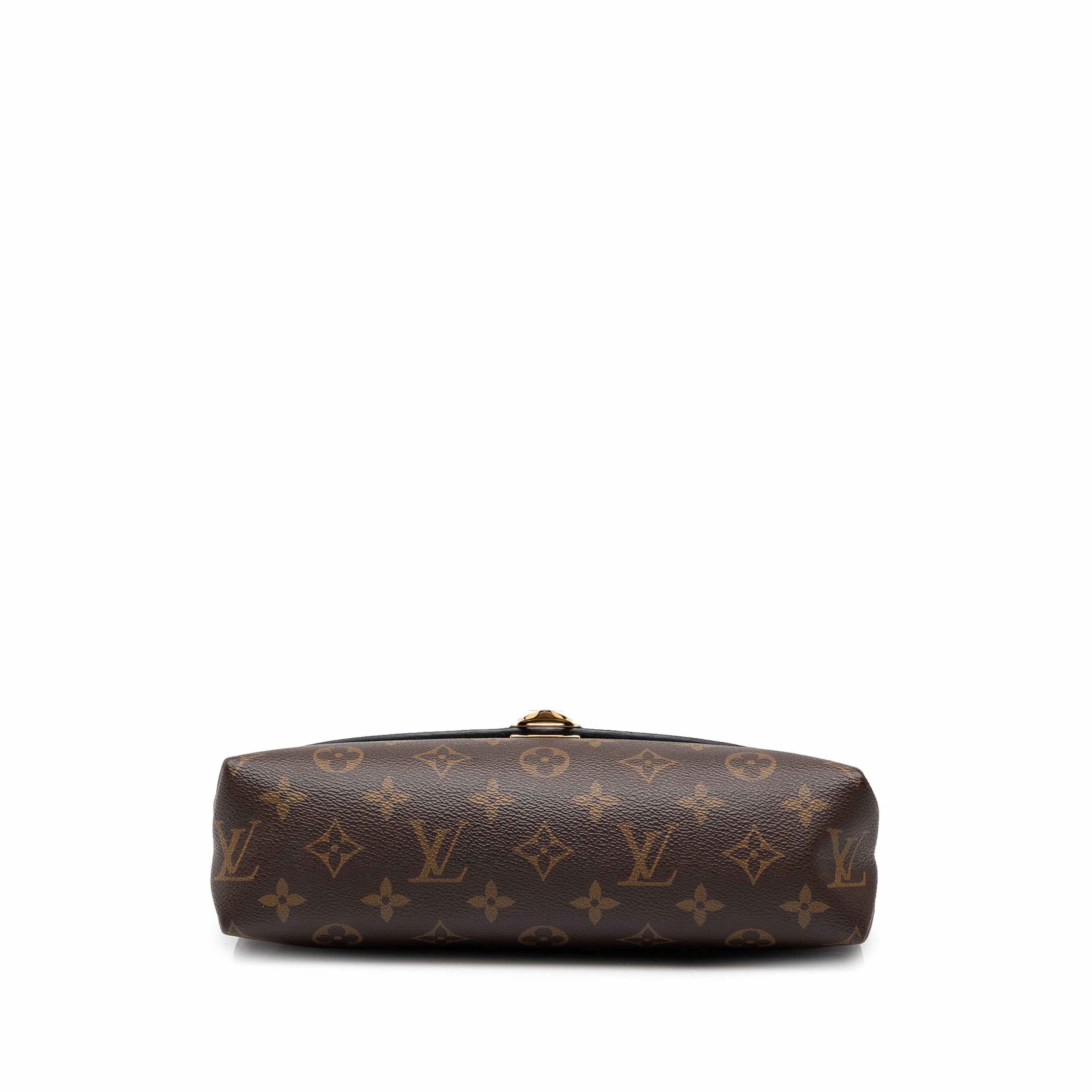 Louis Vuitton Monogram Saint Placide, från Luxclusif, i färgen brun. Klicka för att öppna bilden i stort format
