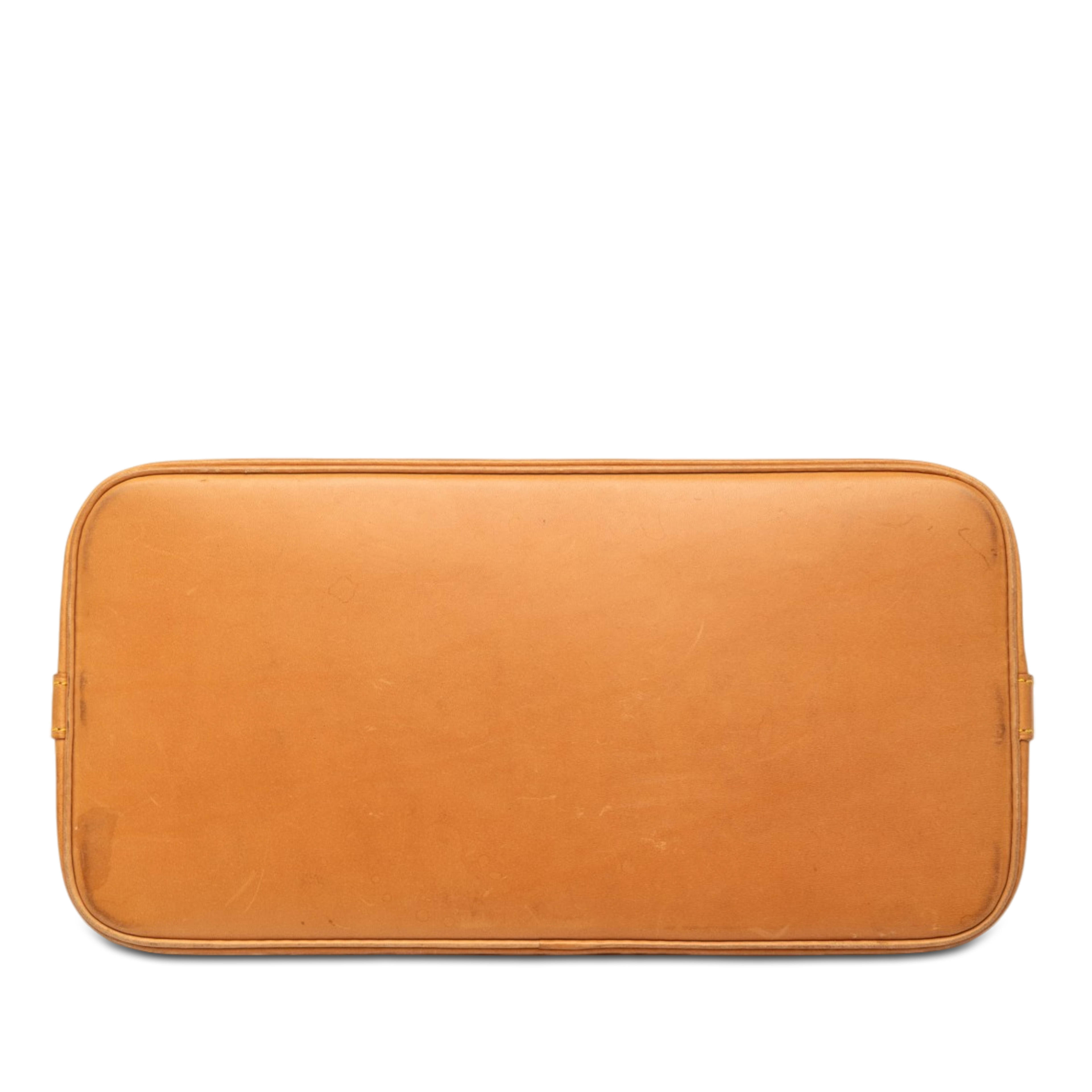 Louis Vuitton Monogram Alma Pm, från Luxclusif, i färgen brown. Klicka för att öppna bilden i stort format