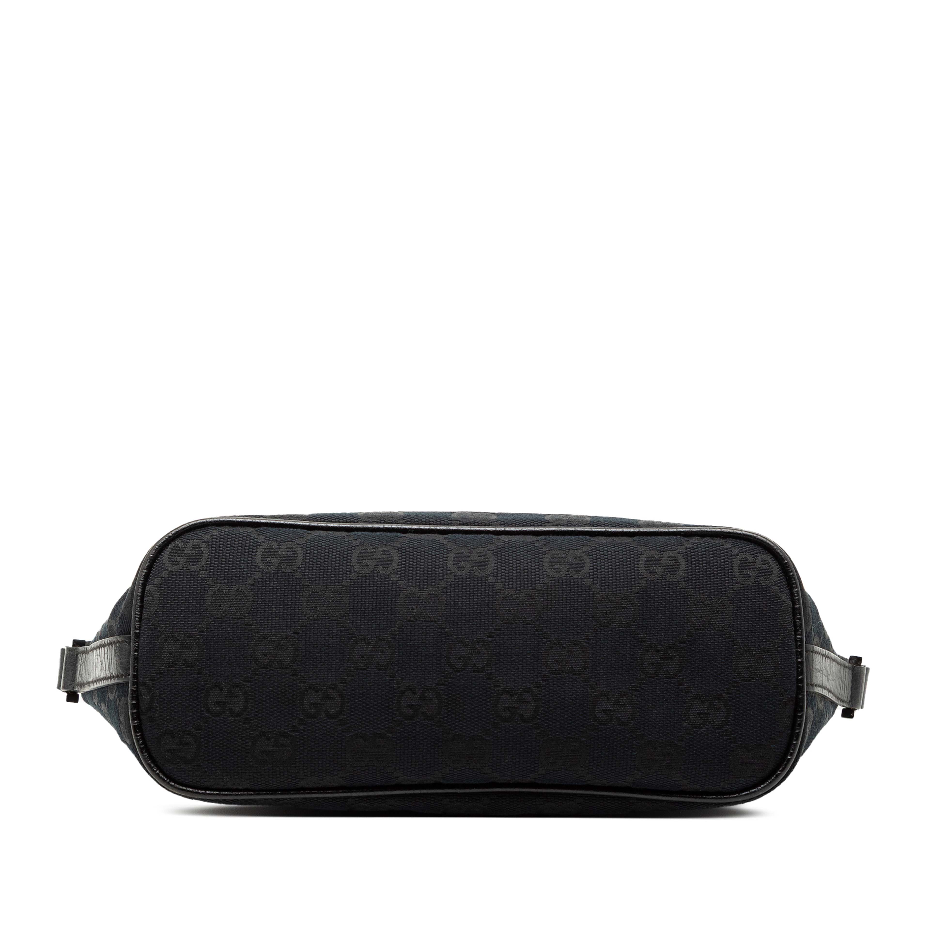 Gucci Gg Canvas Web Boat, från Luxclusif, i färgen black. Klicka för att öppna bilden i stort format