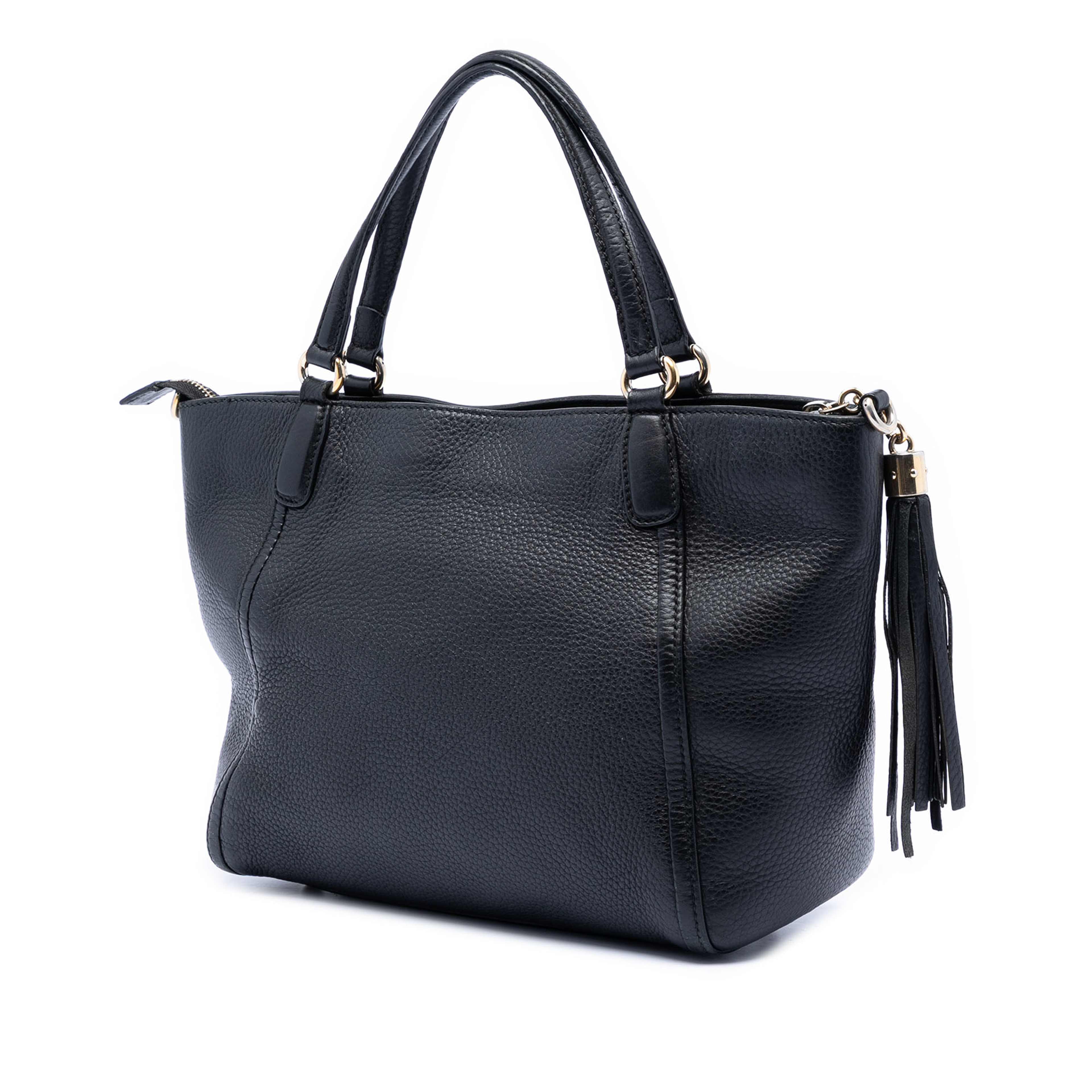 Gucci Small Calfskin Soho Cellarius Satchel, från Luxclusif, i färgen black. Klicka för att öppna bilden i stort format