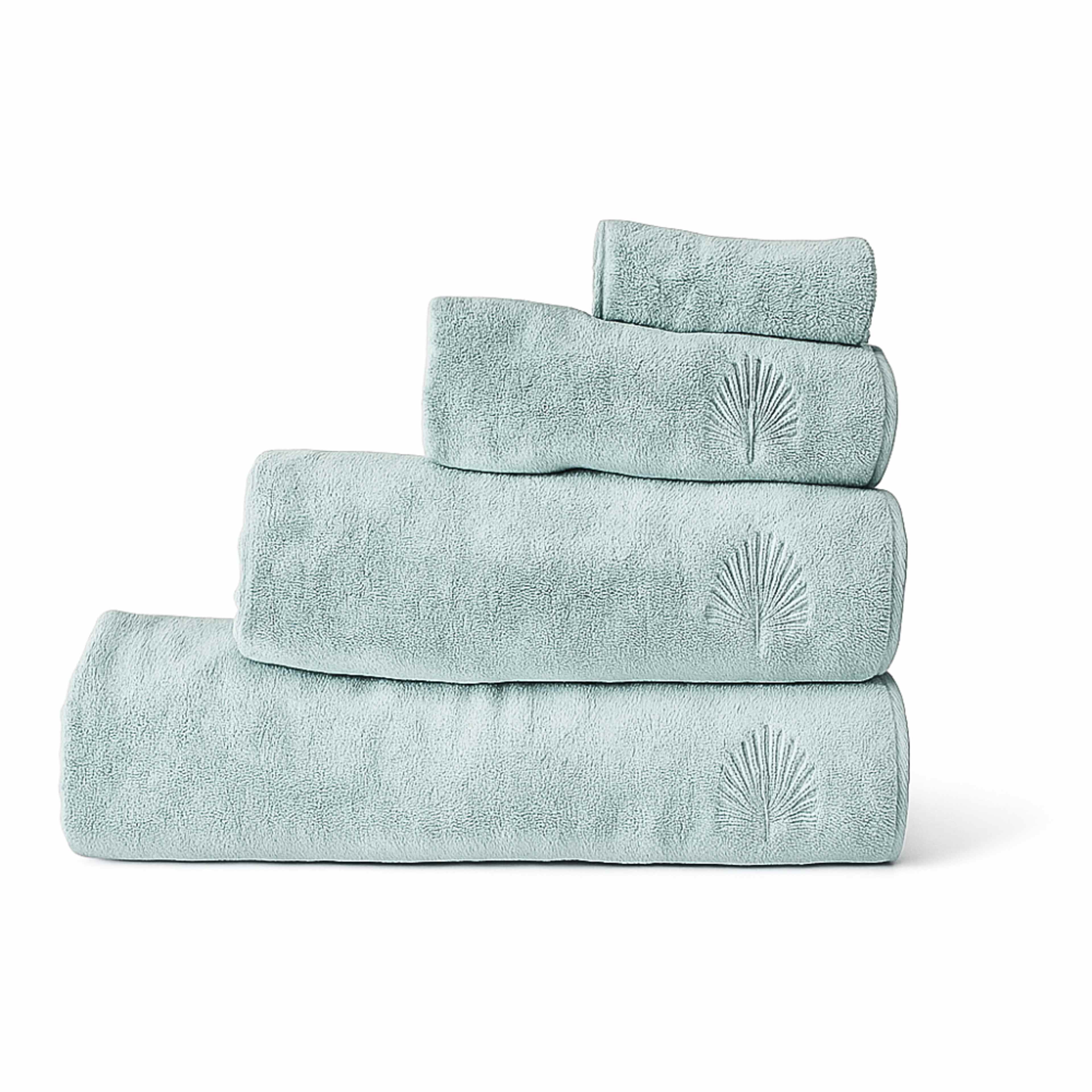 Fluffy Habits - Duschhandduk 70x140cm, från Home of ESS, i färgen green. Klicka för att öppna bilden i stort format