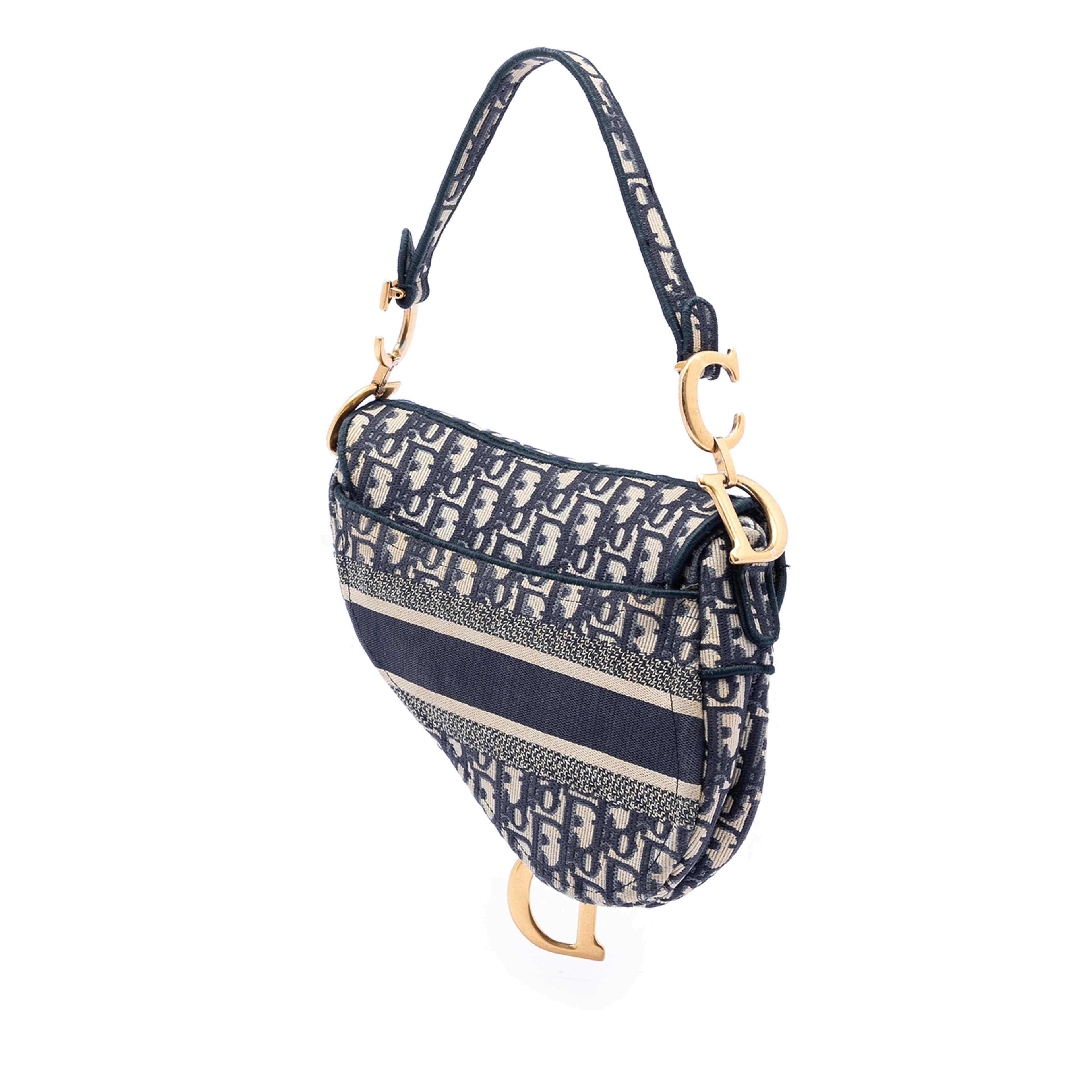 Dior Oblique Embroidered Canvas Saddle Bag, från Luxclusif, i färgen blue. Klicka för att öppna bilden i stort format