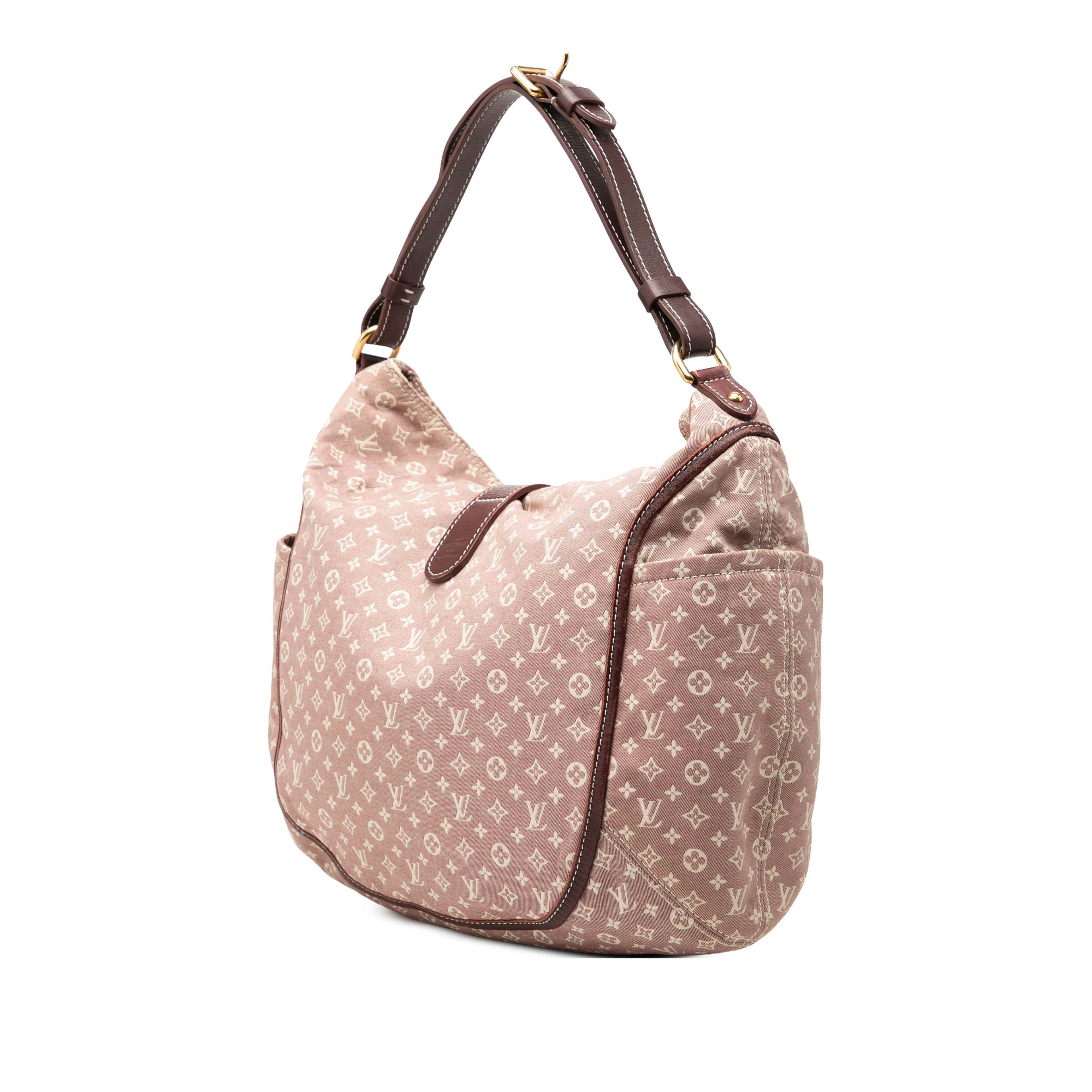 Louis Vuitton Monogram Idylle Romance, från Luxclusif, i färgen light pink. Klicka för att öppna bilden i stort format