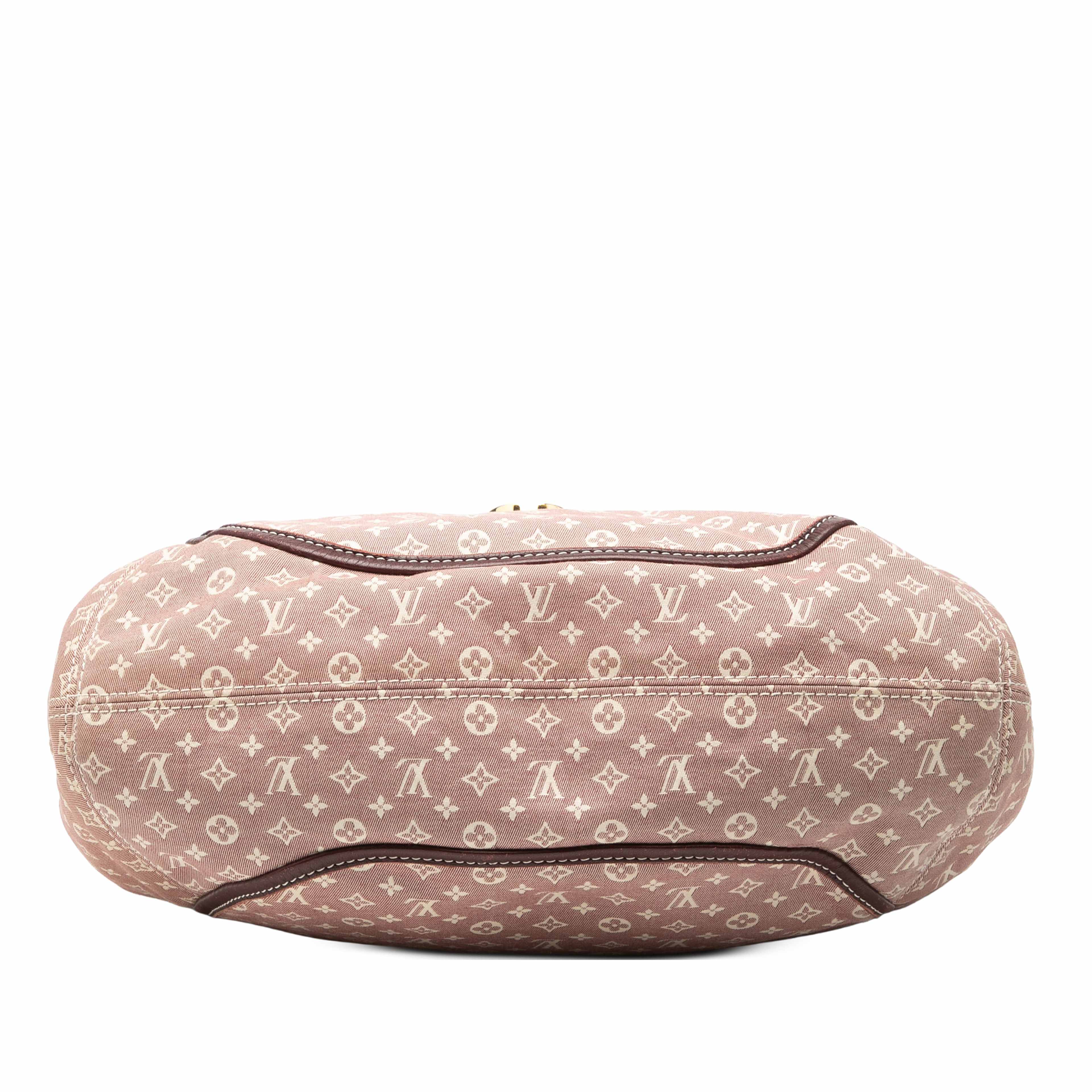 Louis Vuitton Monogram Idylle Romance, från Luxclusif, i färgen light pink. Klicka för att öppna bilden i stort format