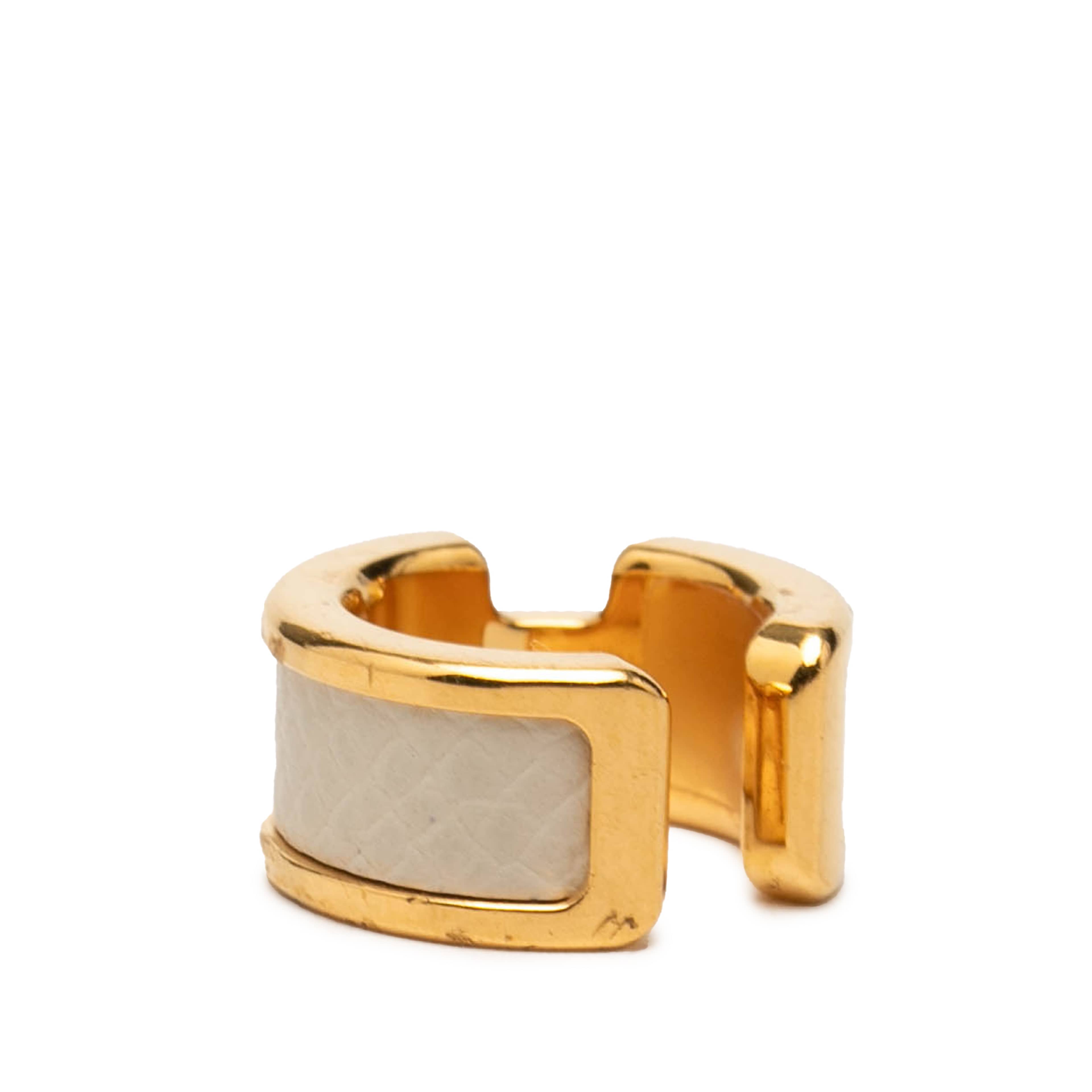 Hermès Gold Plated And Epsom Olympe Ear Cuff, från Luxclusif, i färgen guld. Klicka för att öppna bilden i stort format