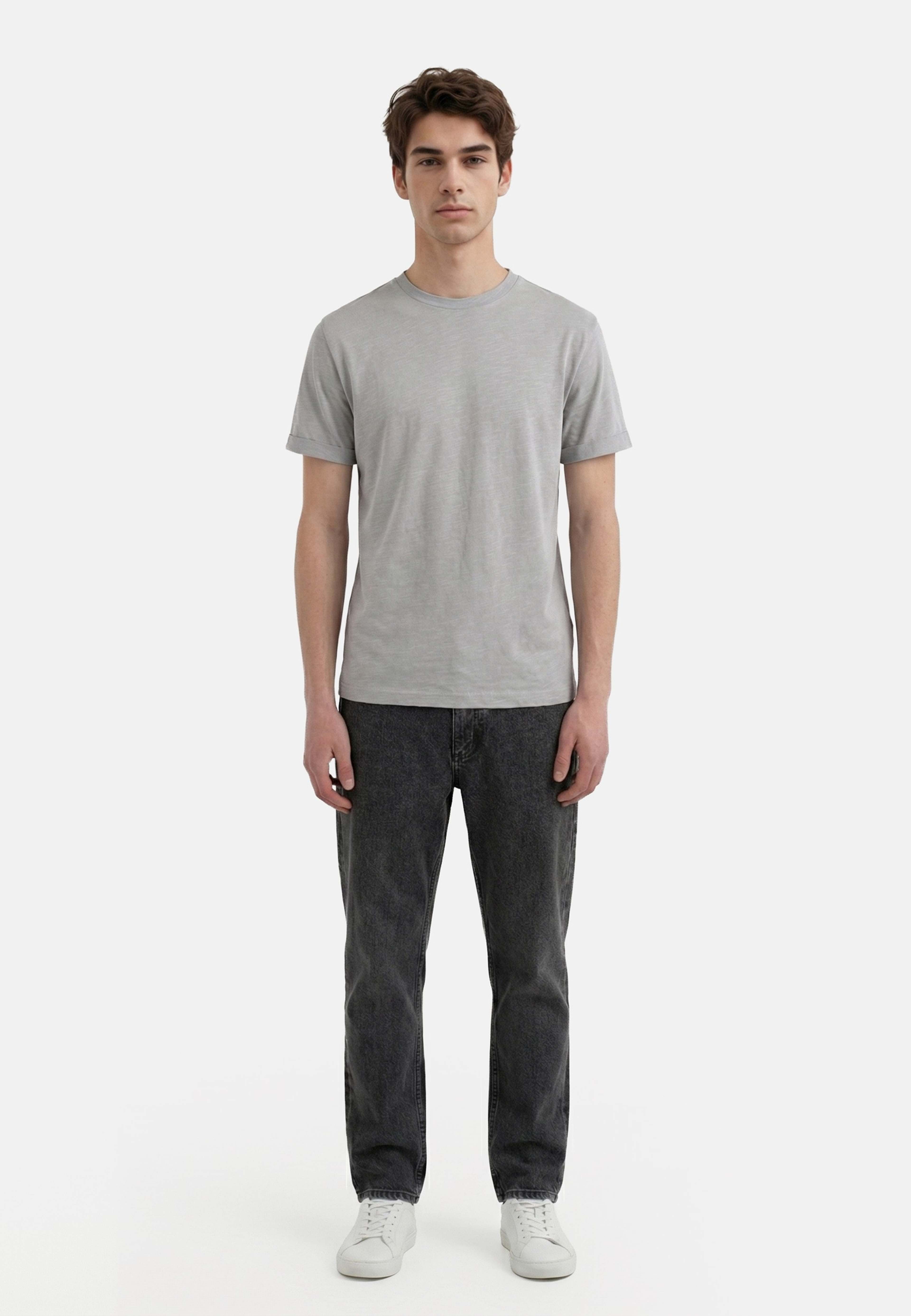 Lung Melange T-shirt, från Ciszere, i färgen light grey. Klicka för att öppna bilden i stort format