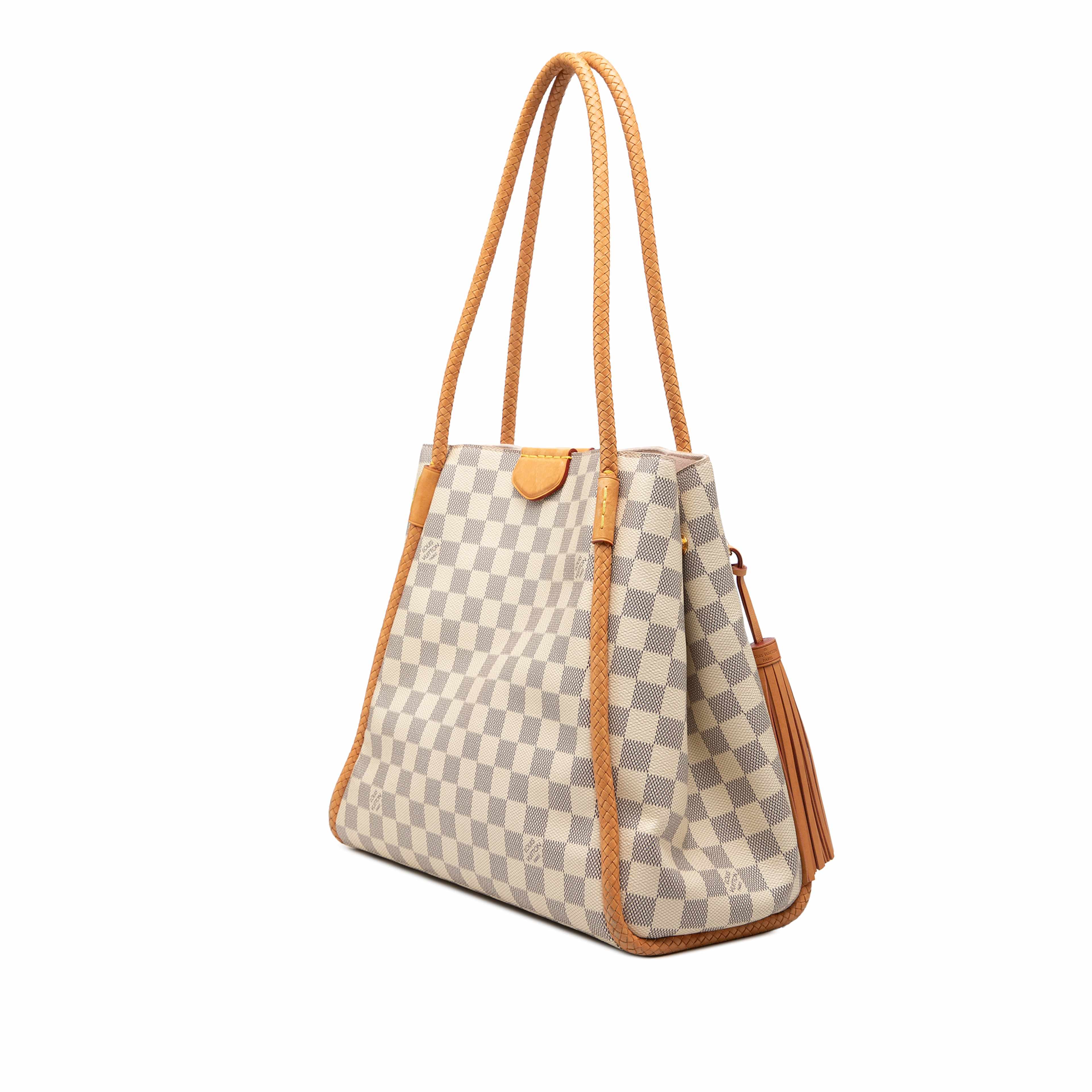 Louis Vuitton Damier Azur Propriano, från Luxclusif, i färgen white. Klicka för att öppna bilden i stort format
