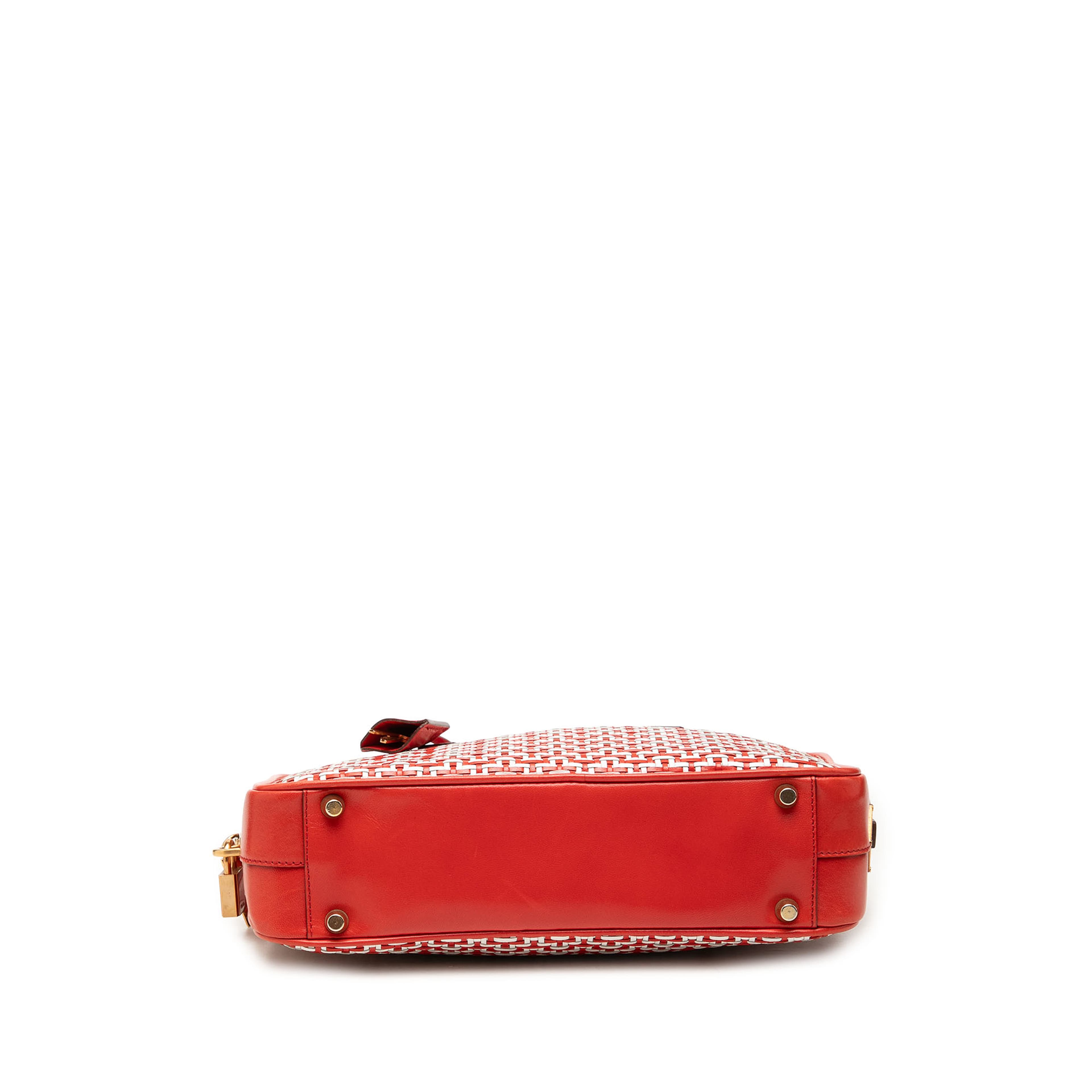 Prada Woven Goatskin Madras Bauletto Handbag, från Luxclusif, i färgen vit. Klicka för att öppna bilden i stort format