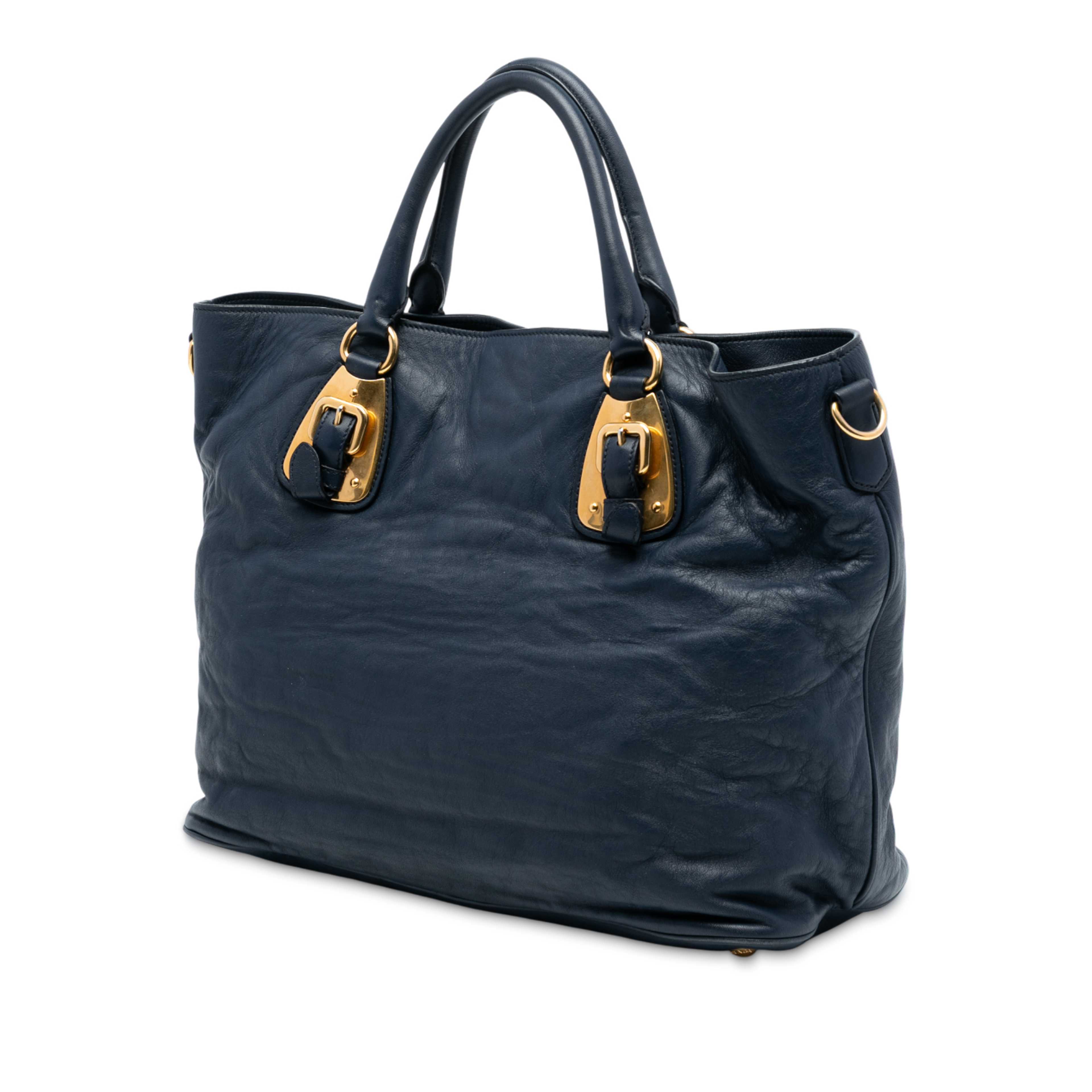 Prada Soft Calfskin Open Convertible Shopping Tote, från Luxclusif, i färgen blå. Klicka för att öppna bilden i stort format